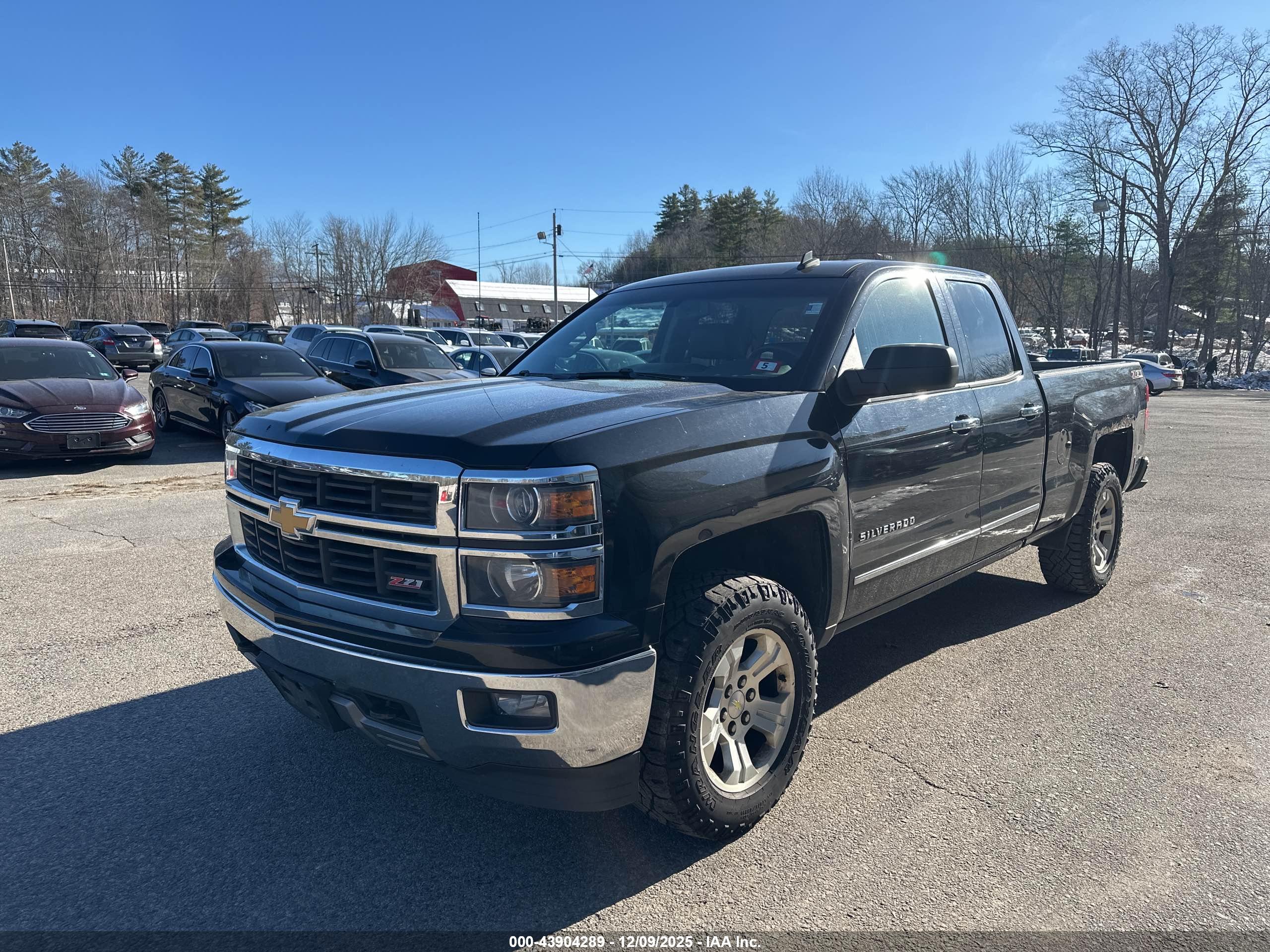 CHEVROLET SILVERADO image 2