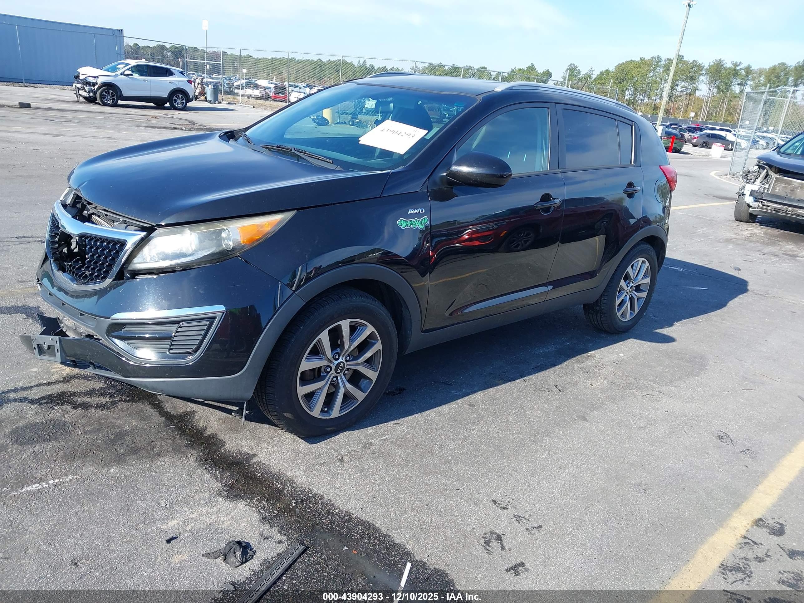 KIA SPORTAGE image 2