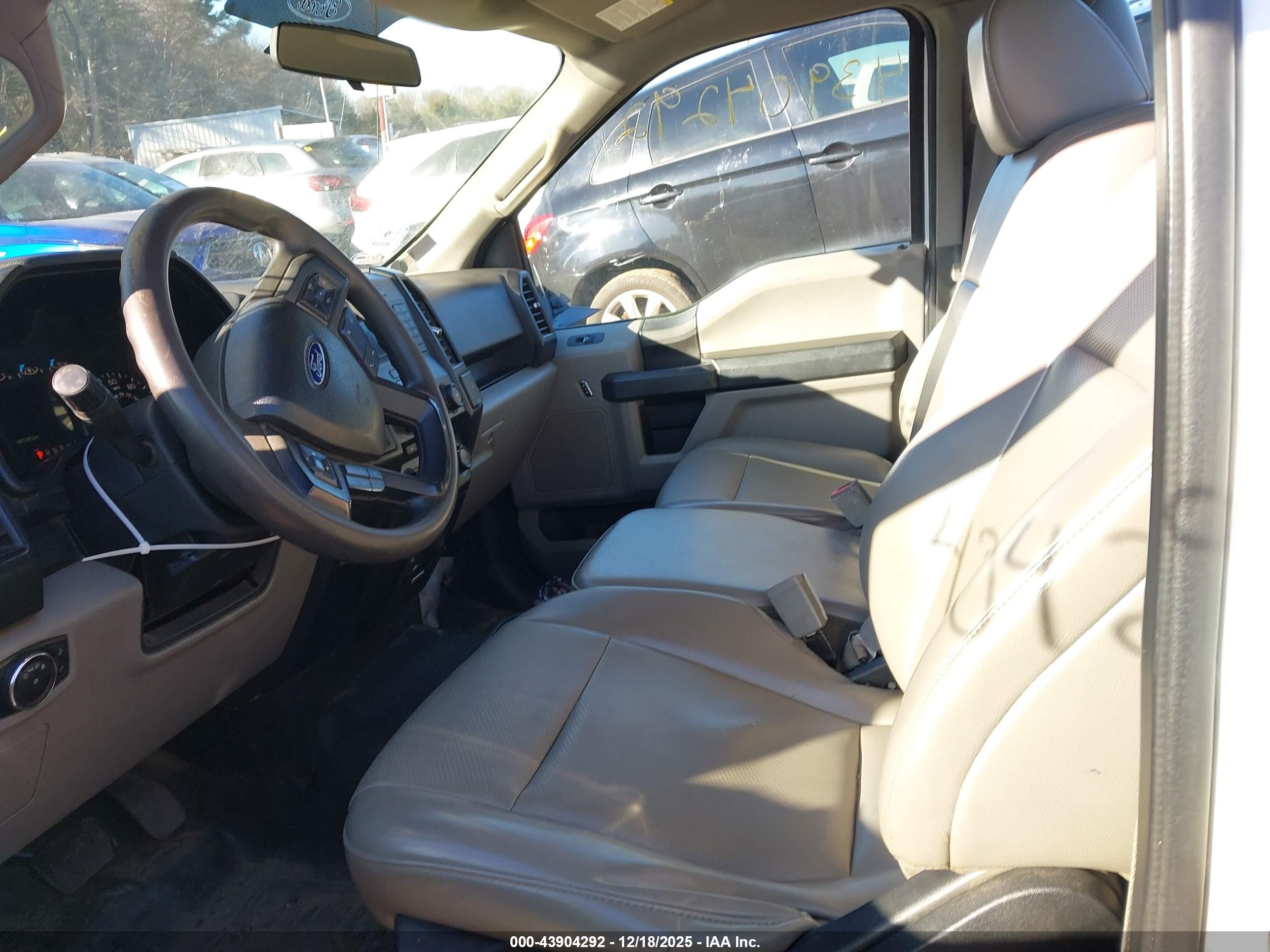 FORD F-150 image 5