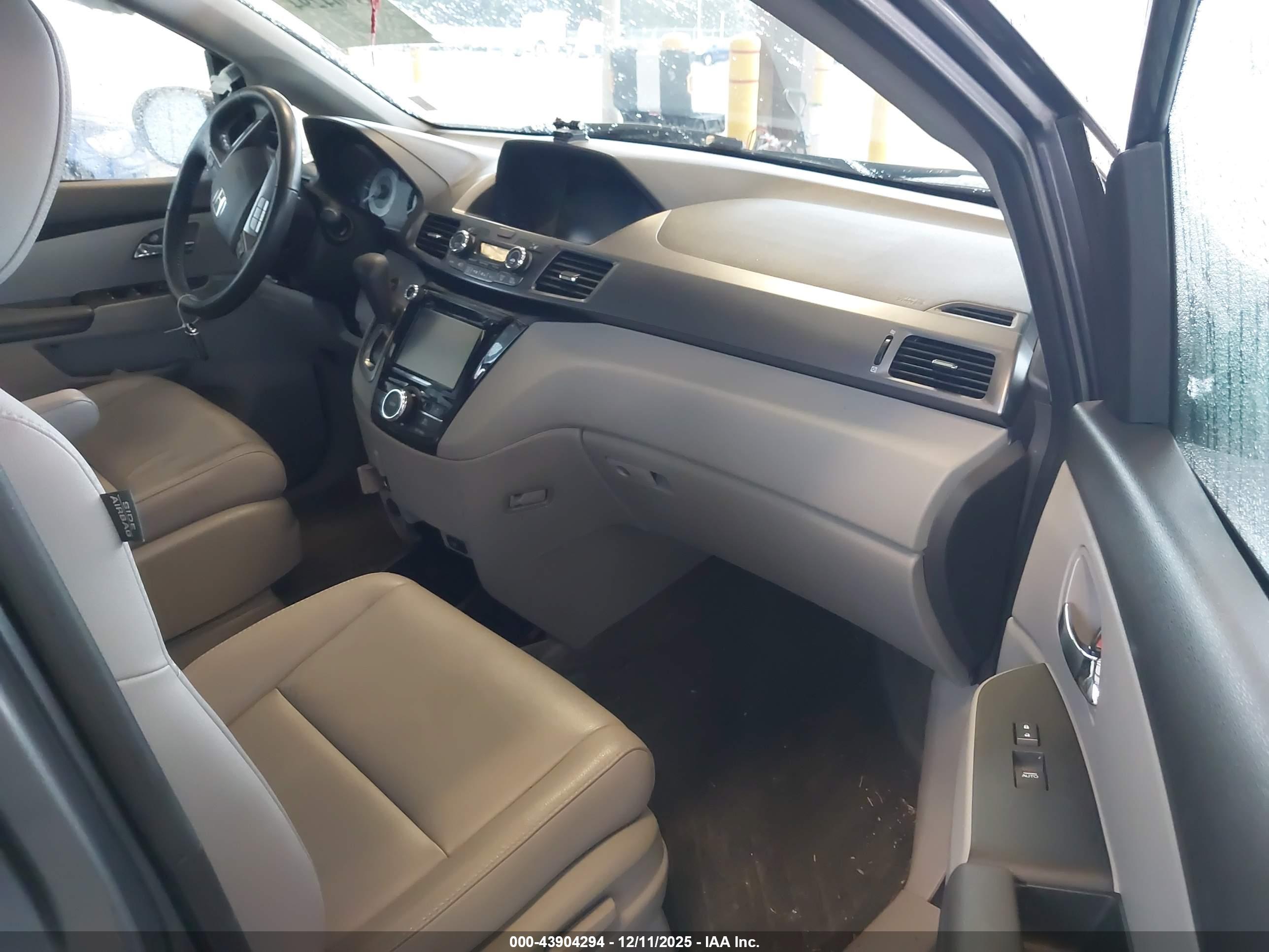 HONDA ODYSSEY image 5