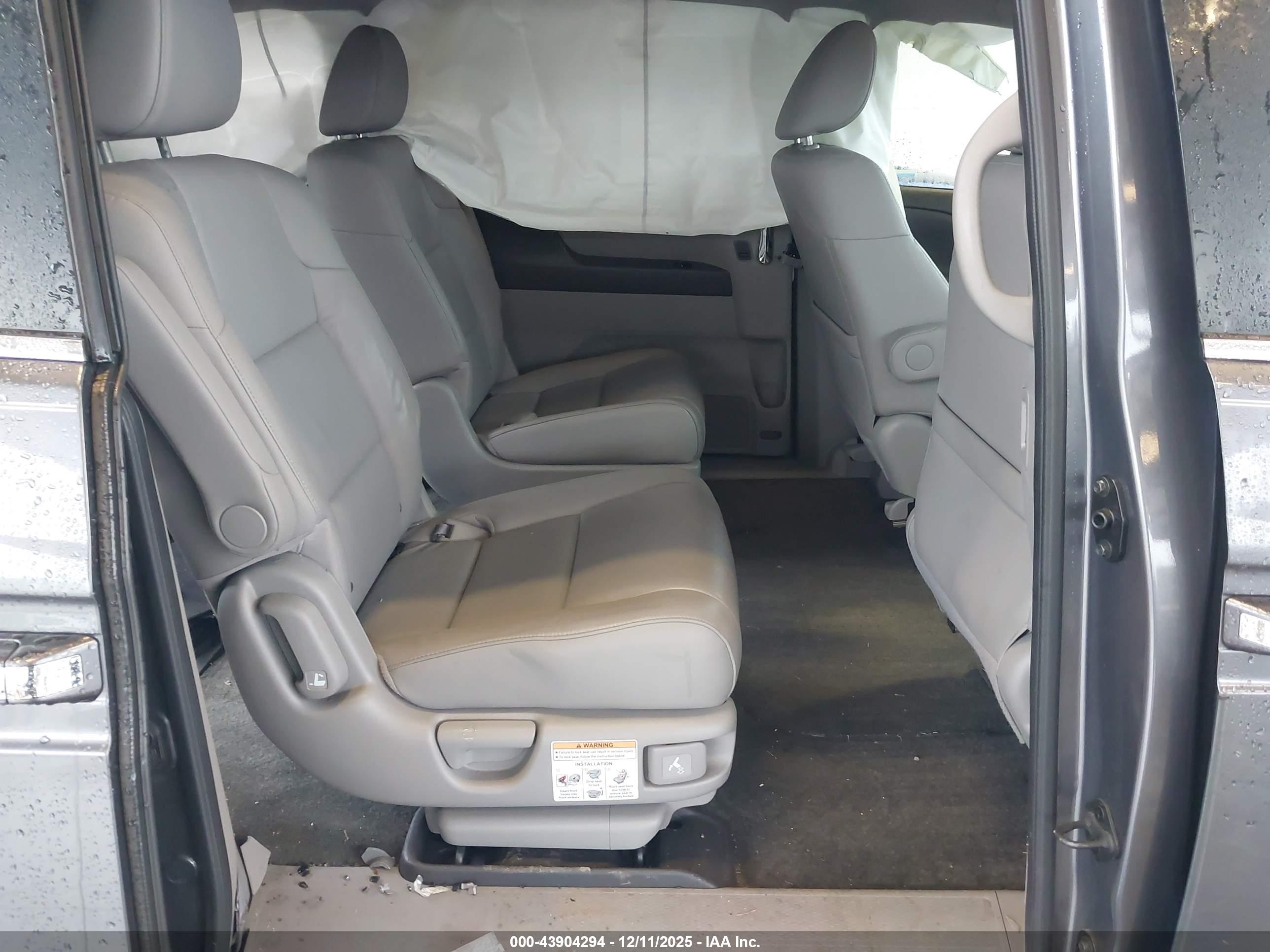 HONDA ODYSSEY image 8