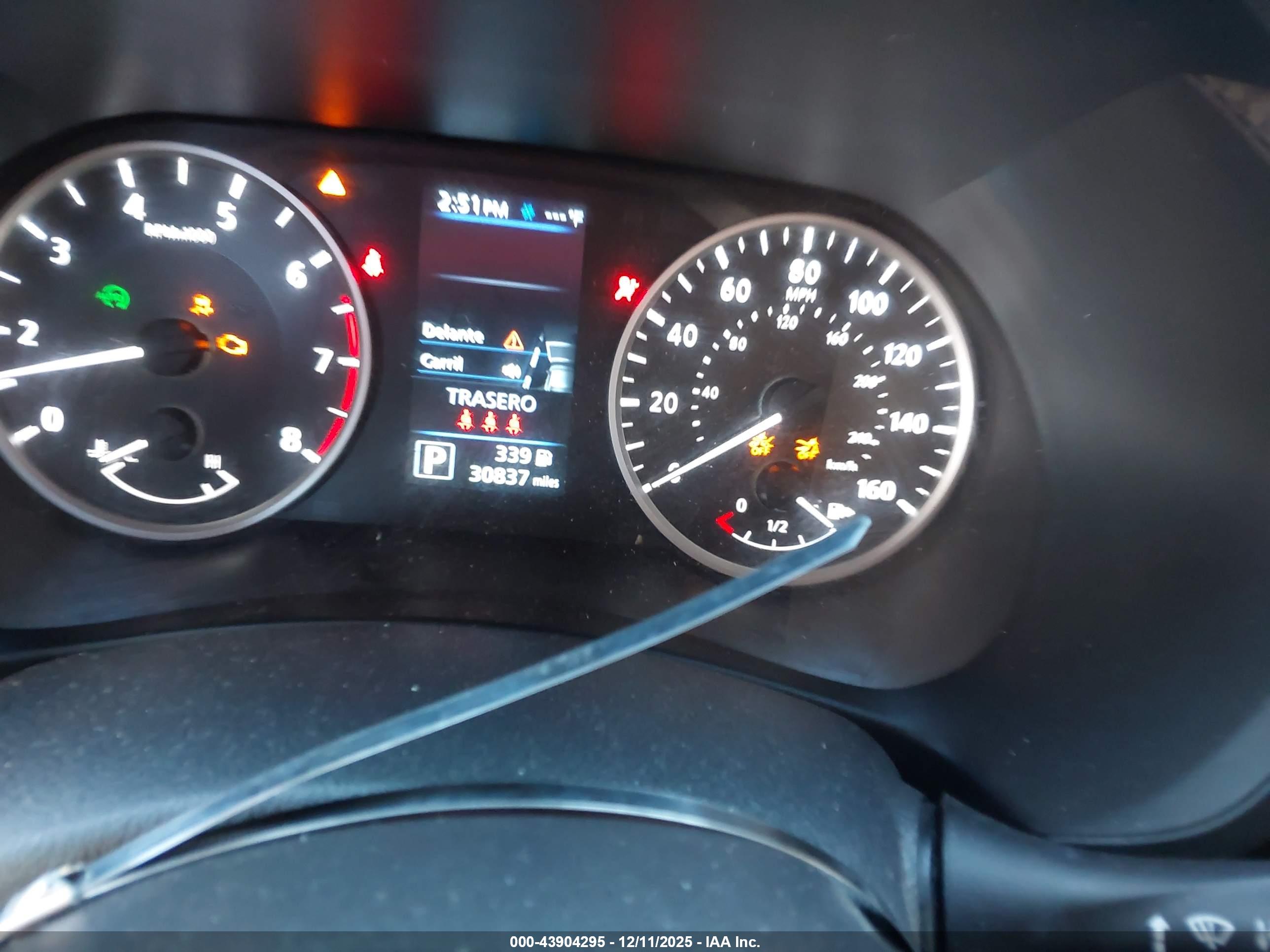 NISSAN SENTRA image 7