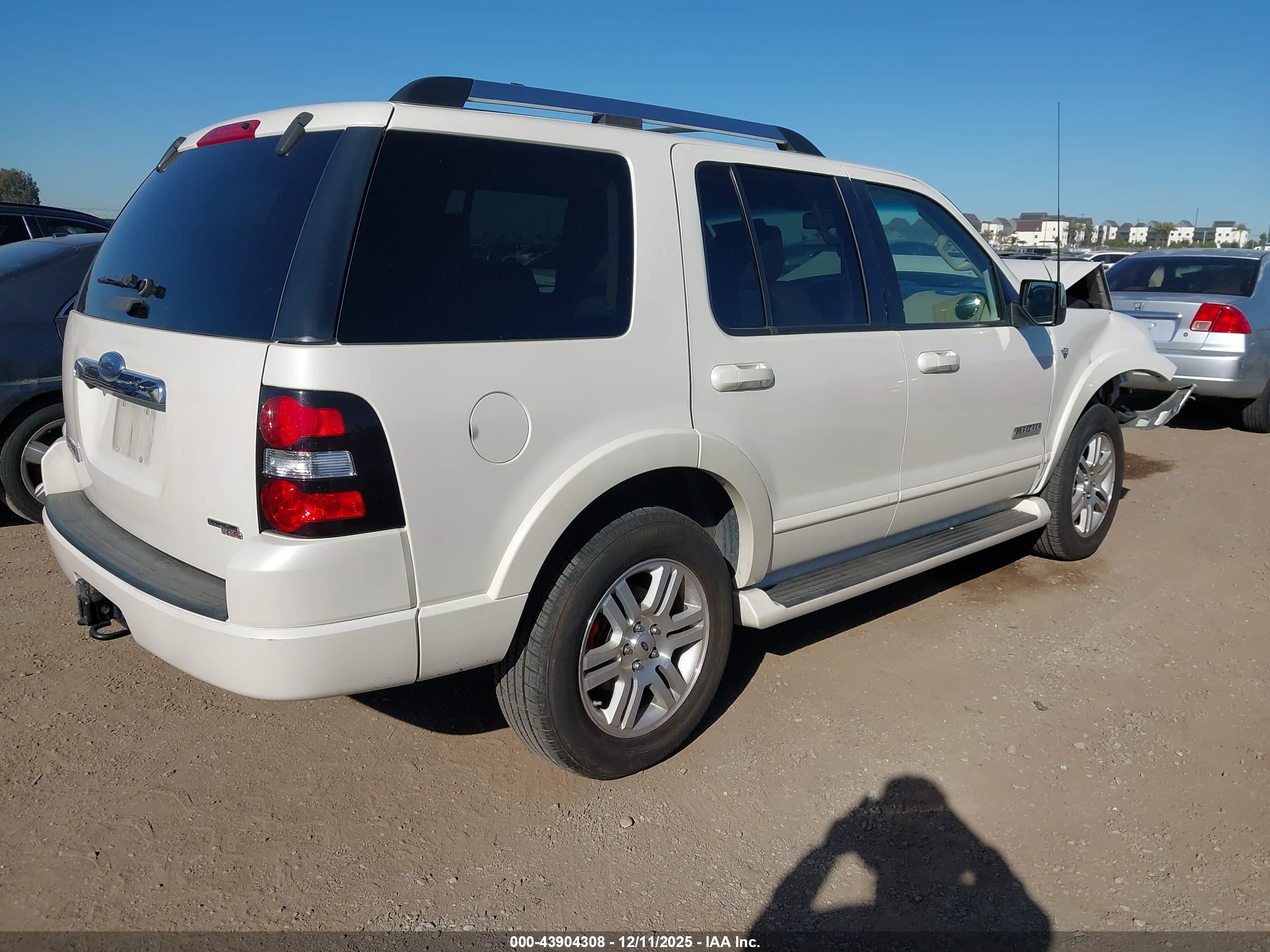 FORD EXPLORER image 4