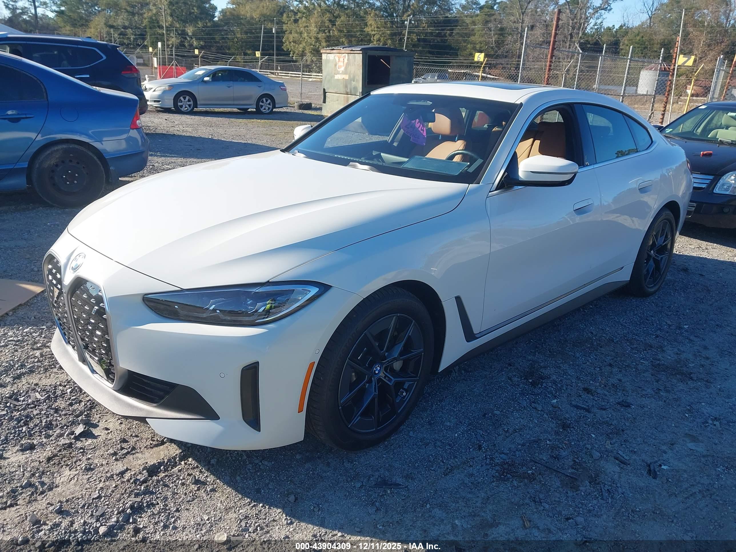BMW I4 image 2