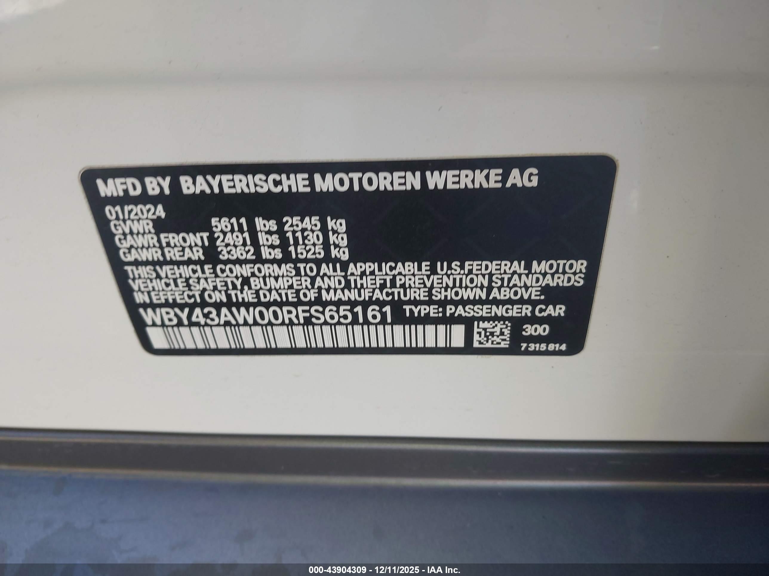 BMW I4 image 9