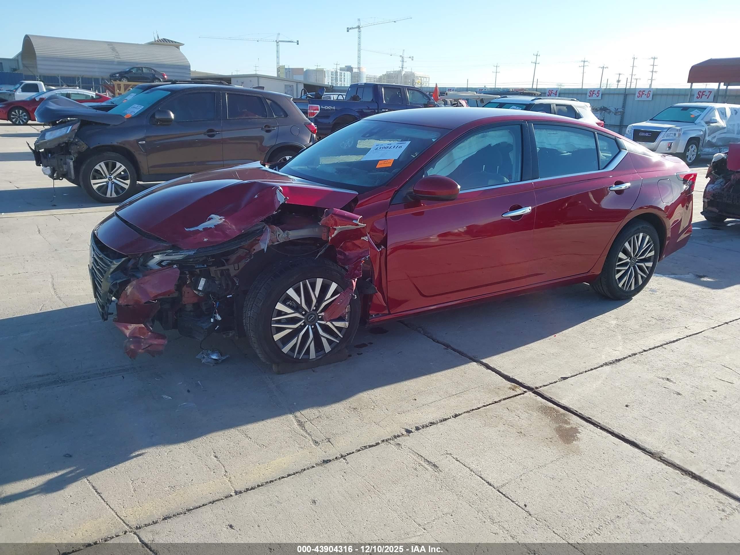NISSAN ALTIMA image 2