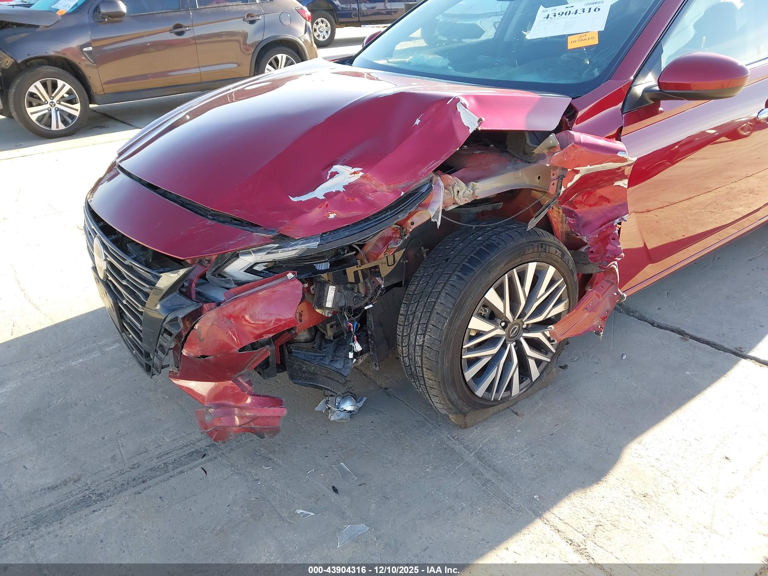 NISSAN ALTIMA image 6
