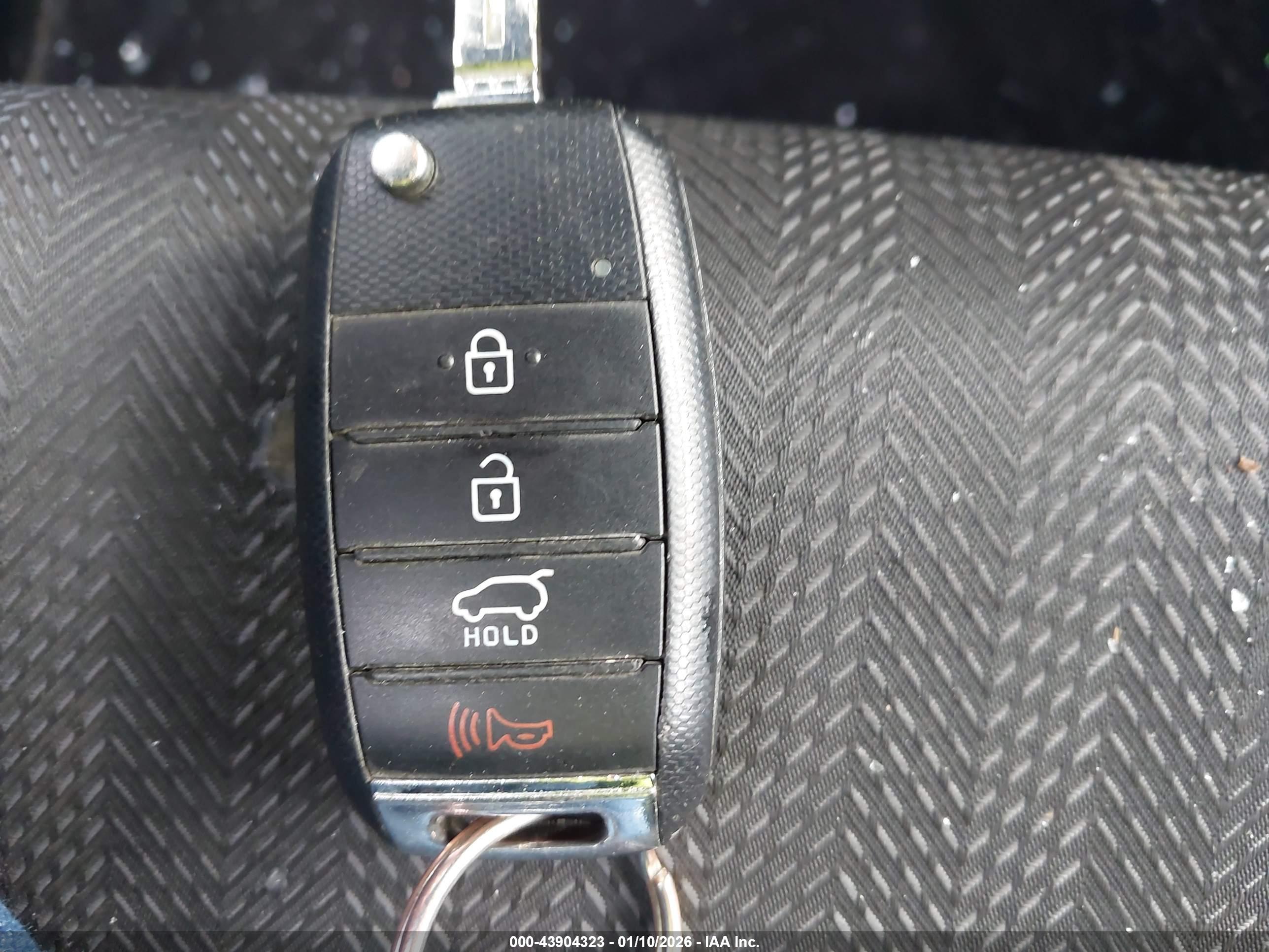 KIA SPORTAGE image 11