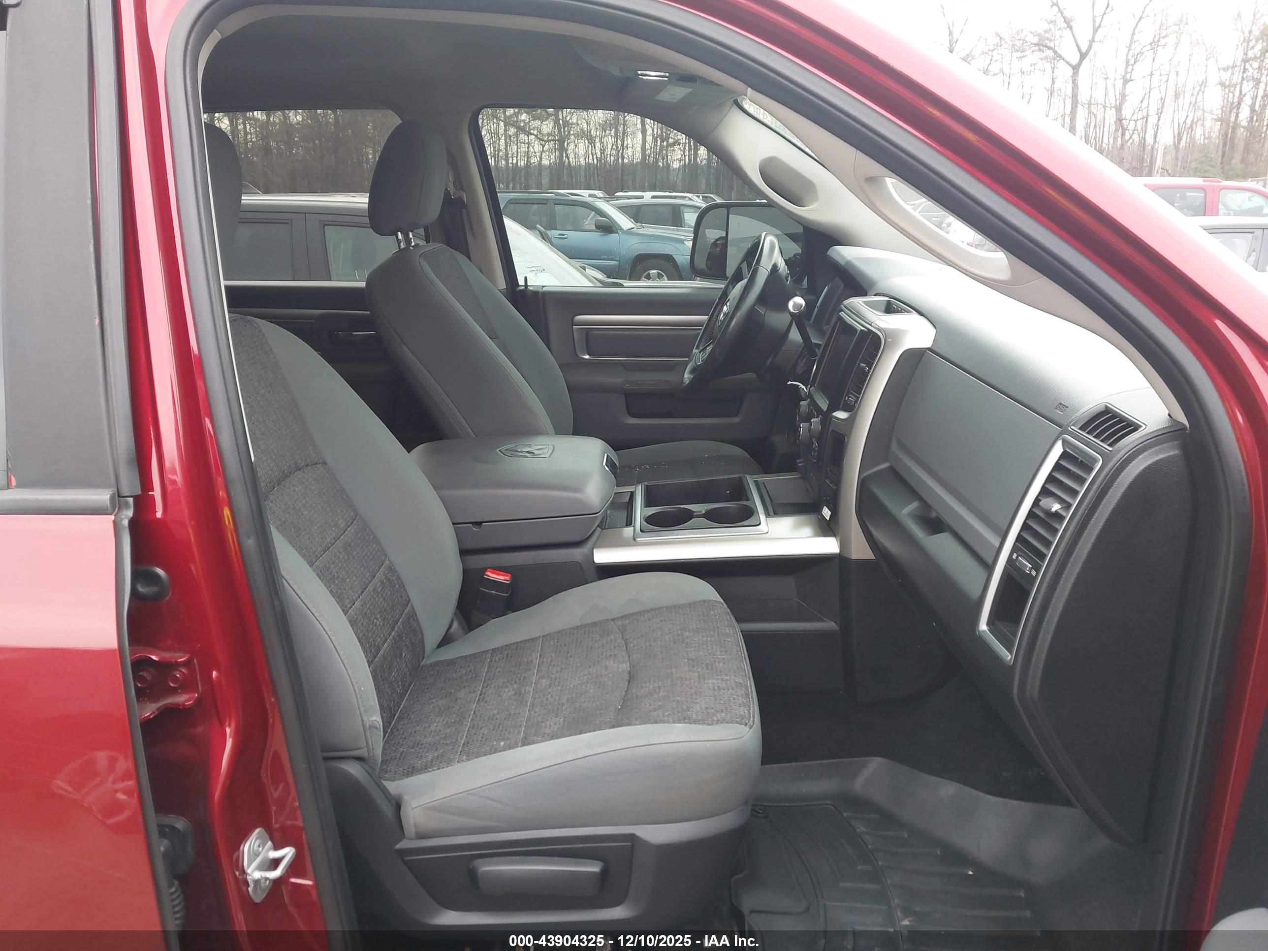 RAM 2500 image 5