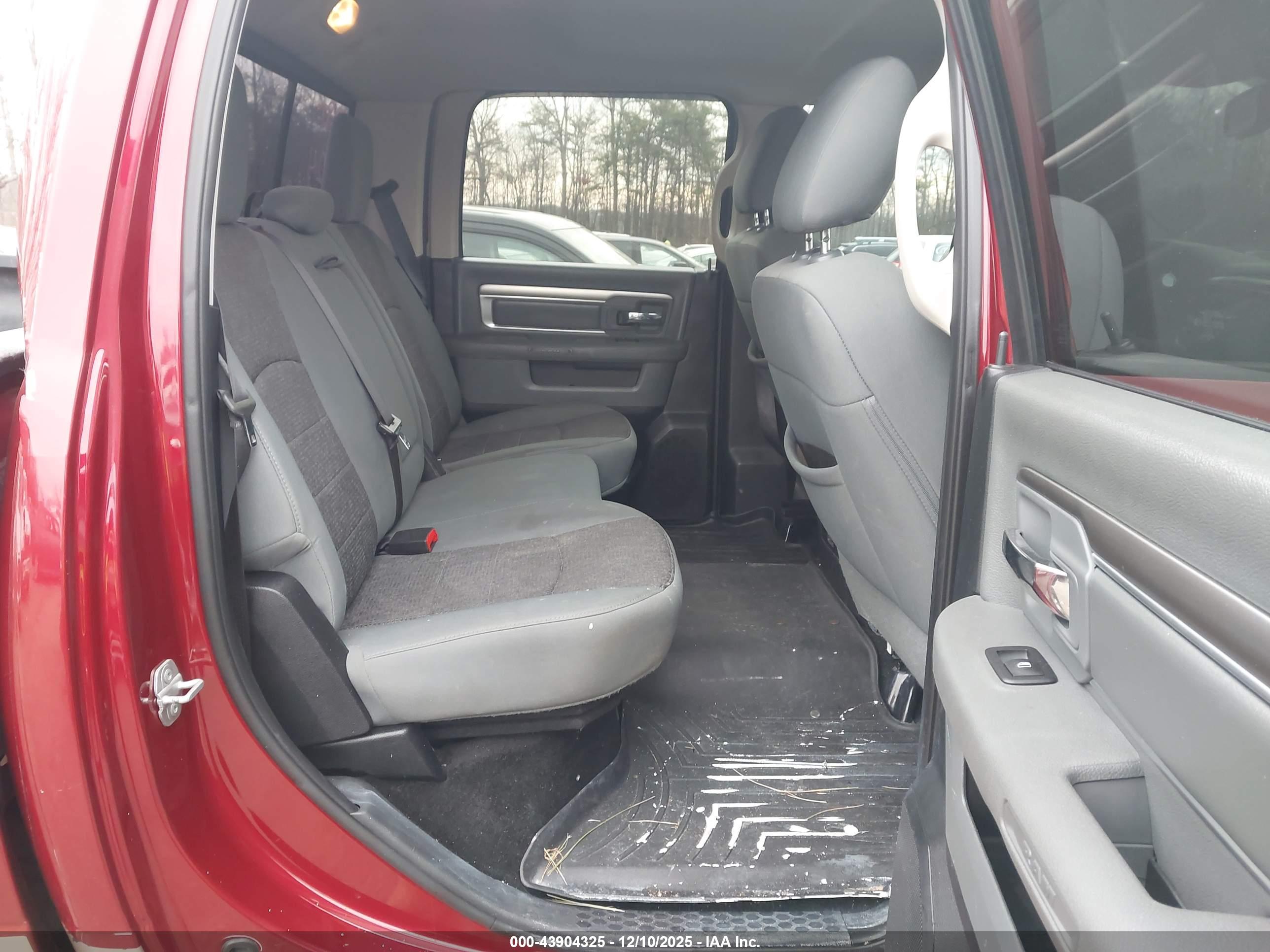 RAM 2500 image 8