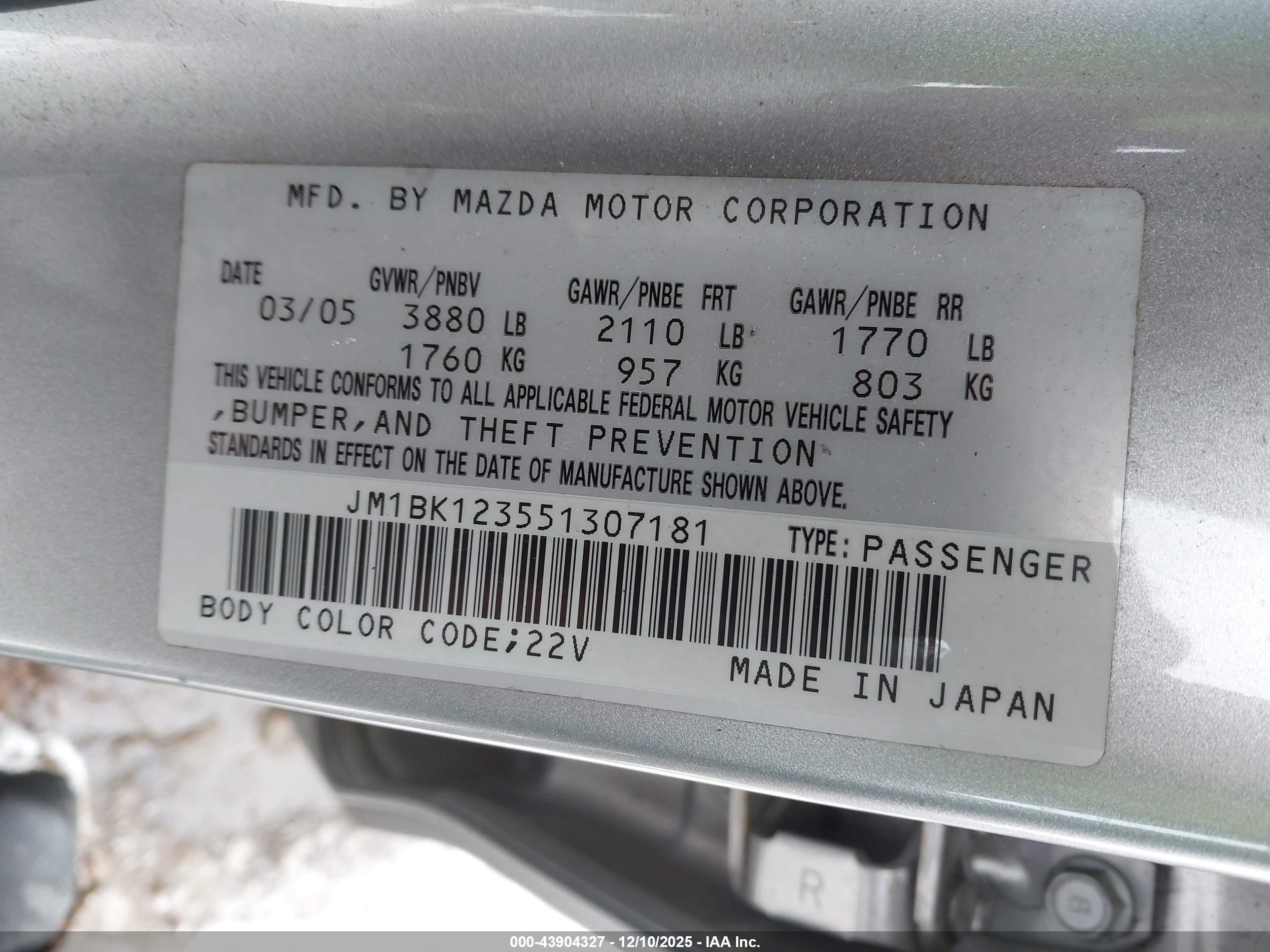 MAZDA MAZDA3 image 9