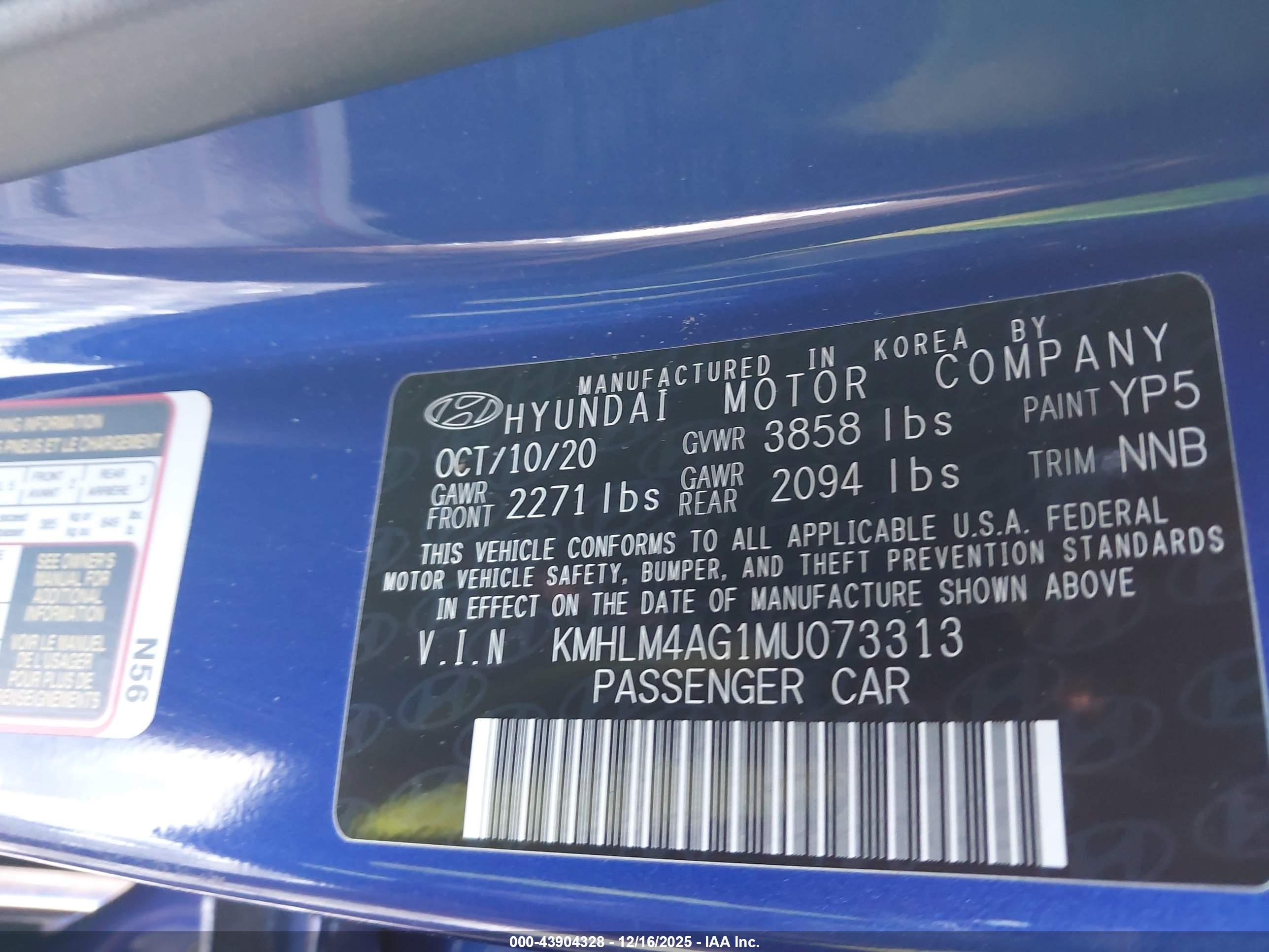 HYUNDAI ELANTRA image 9