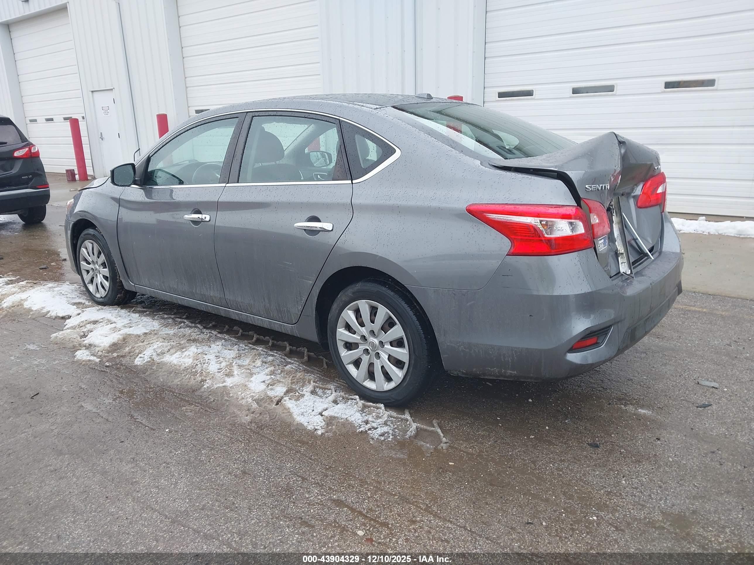 NISSAN SENTRA image 3