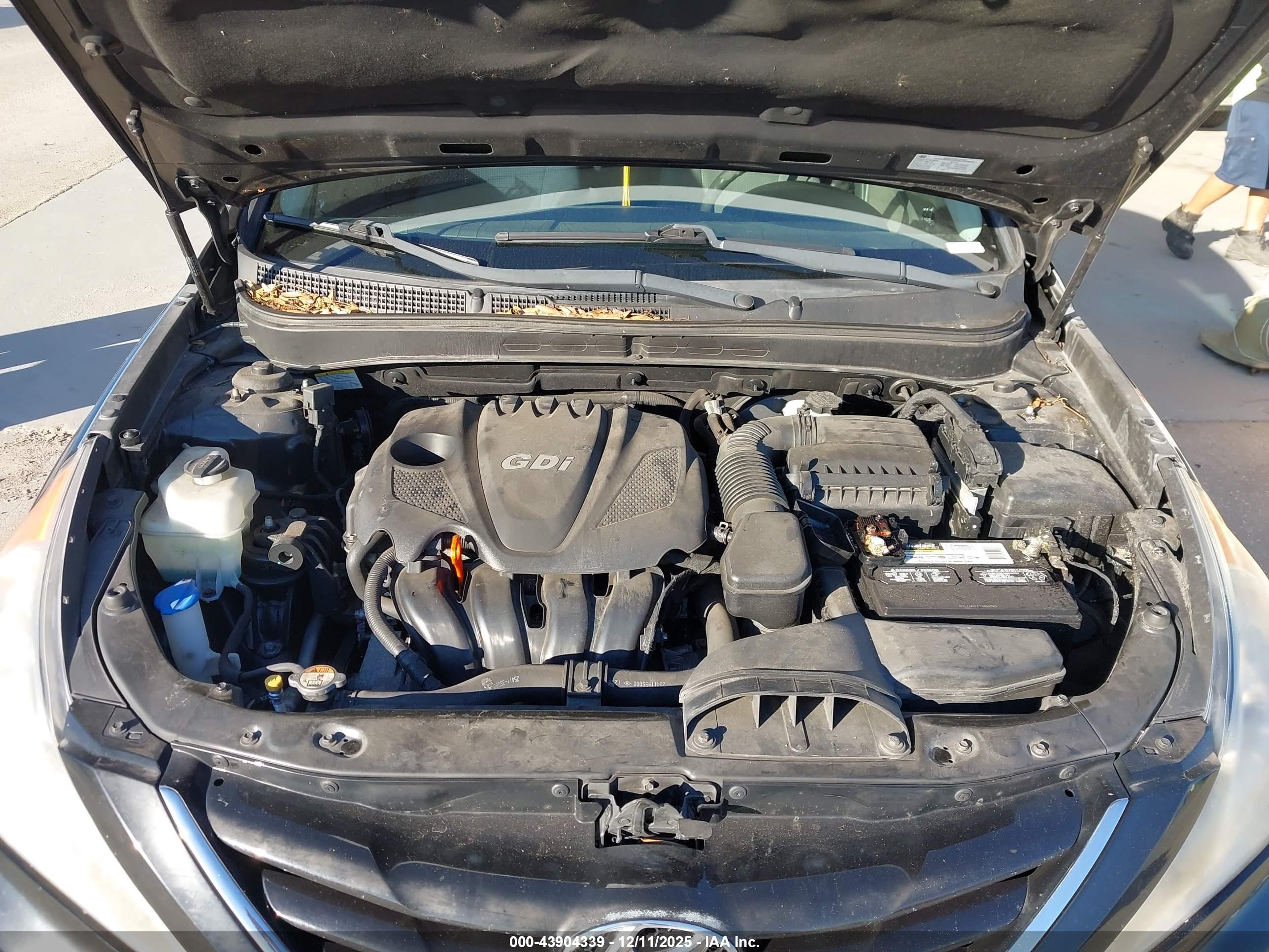 HYUNDAI SONATA image 10