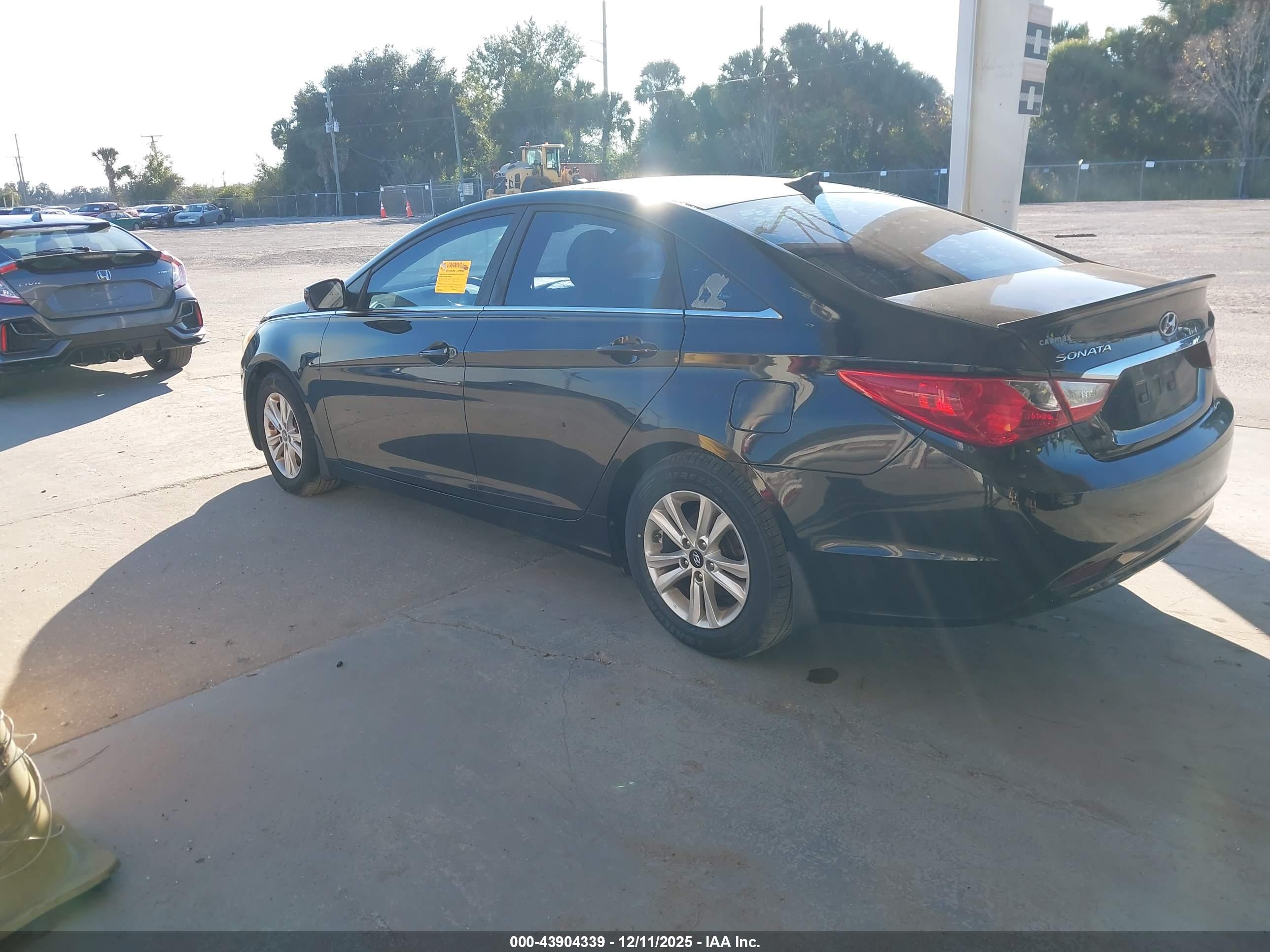 HYUNDAI SONATA image 3