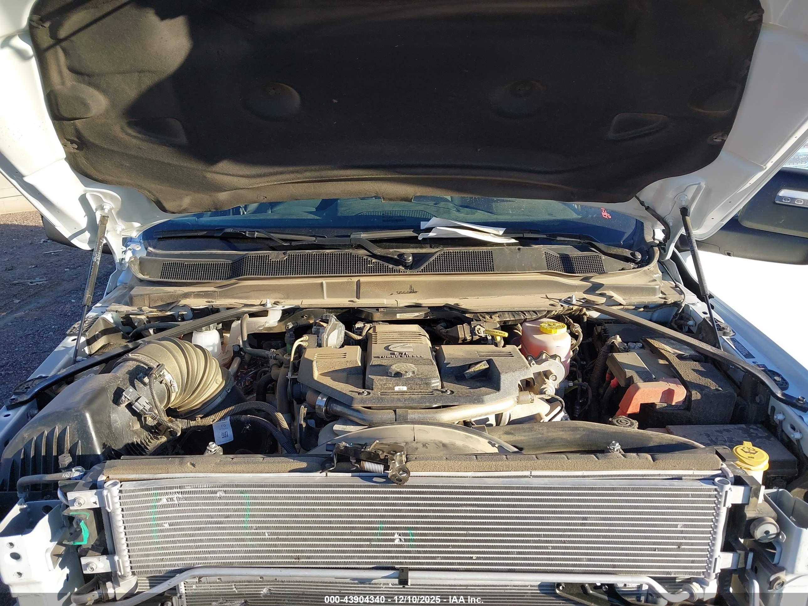 RAM 3500 image 10