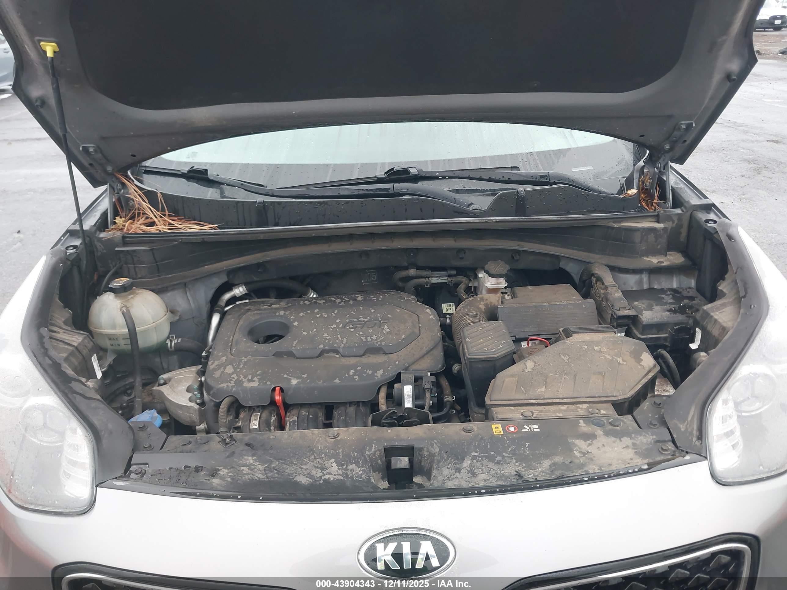 KIA SPORTAGE image 10