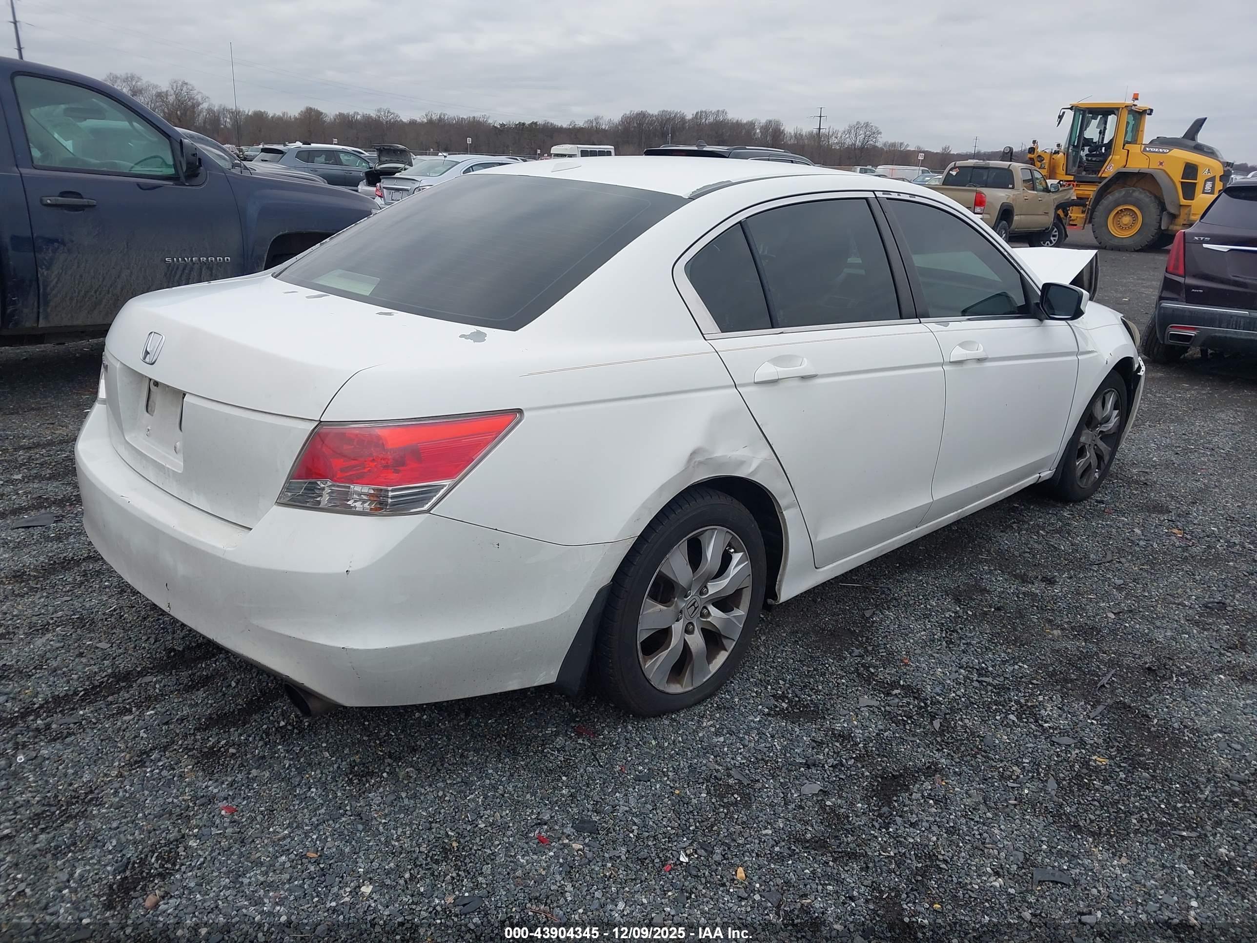 HONDA ACCORD image 4