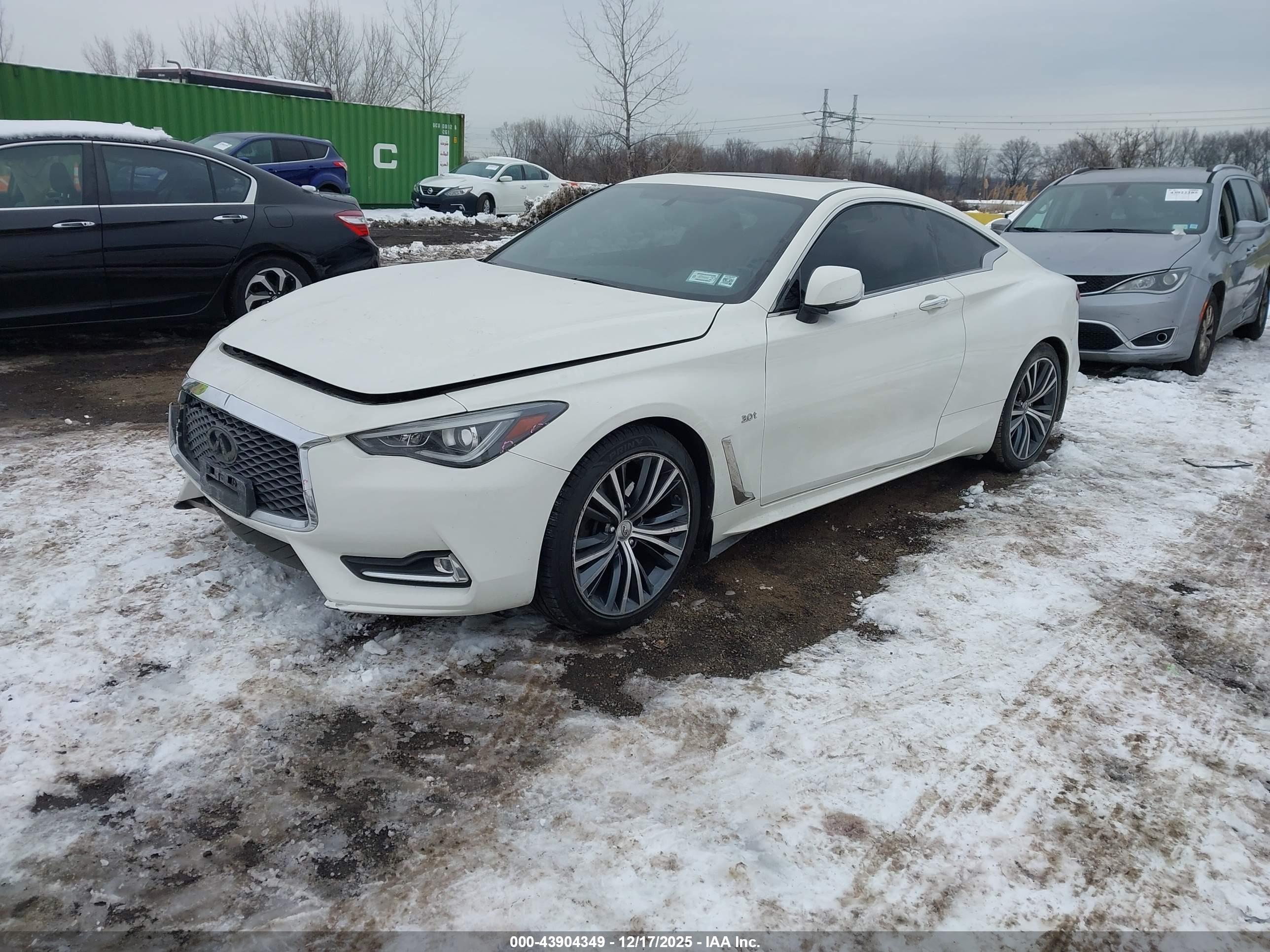INFINITI Q60 image 2