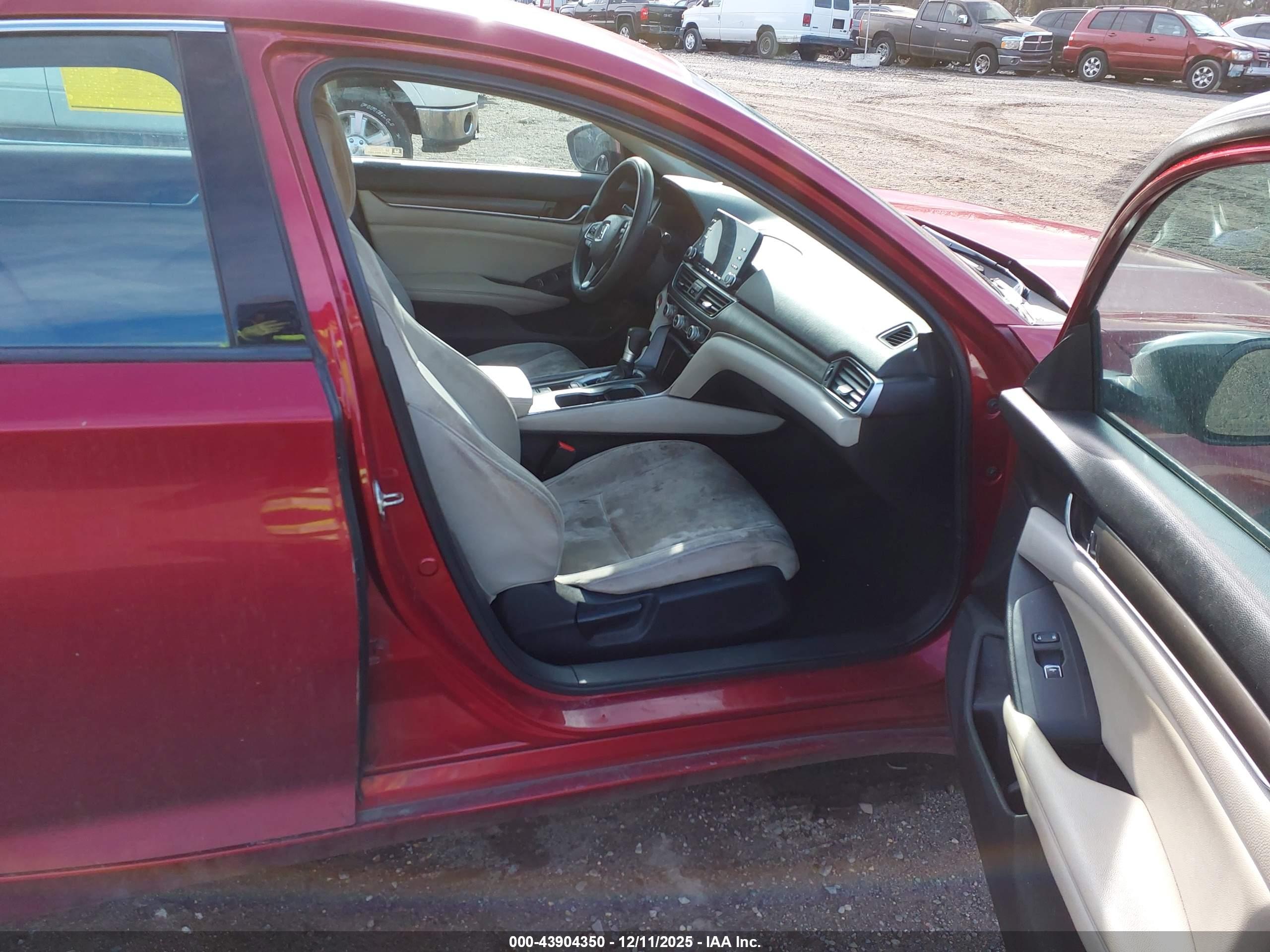 HONDA ACCORD image 5