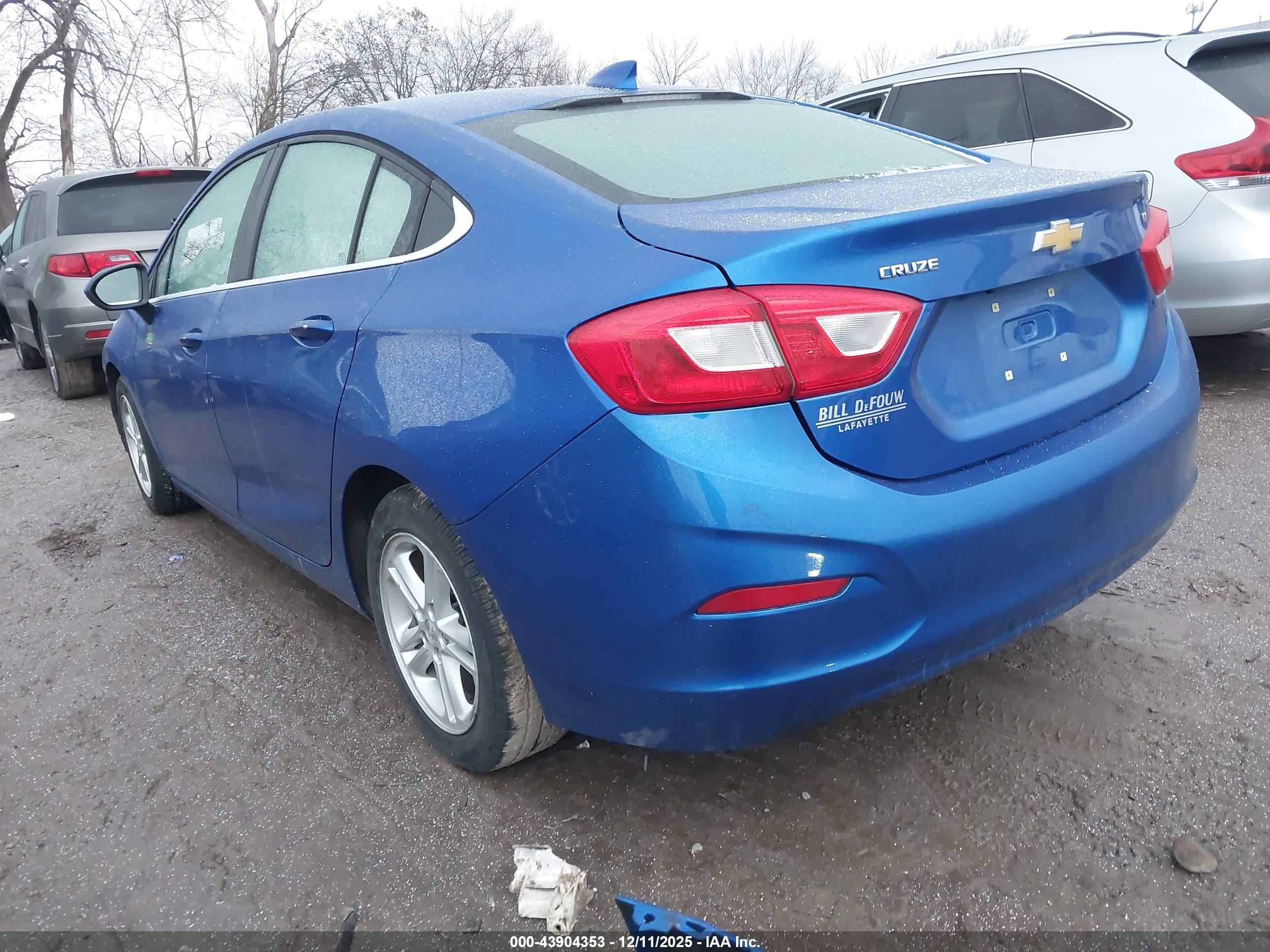 CHEVROLET CRUZE image 3