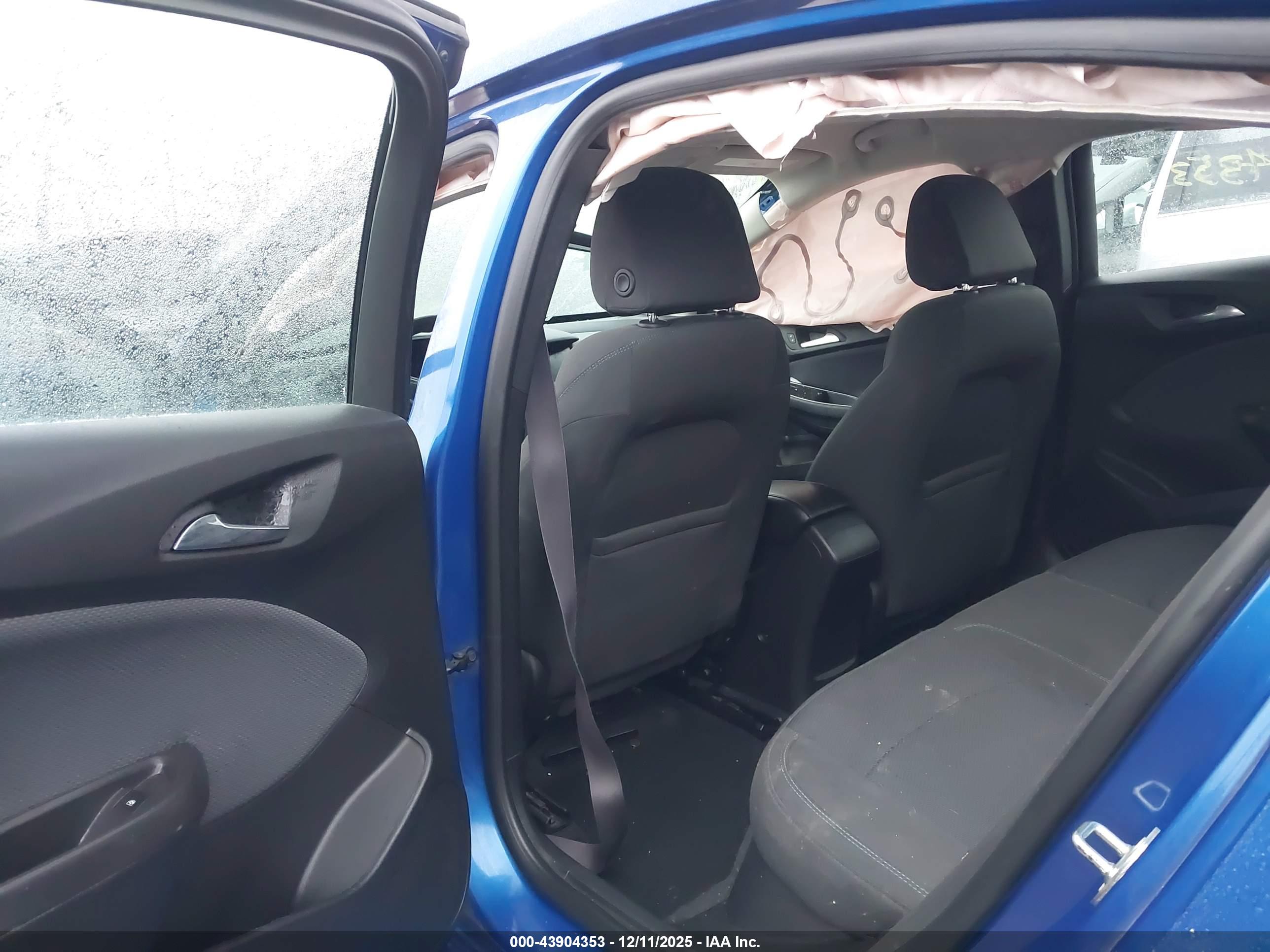 CHEVROLET CRUZE image 8