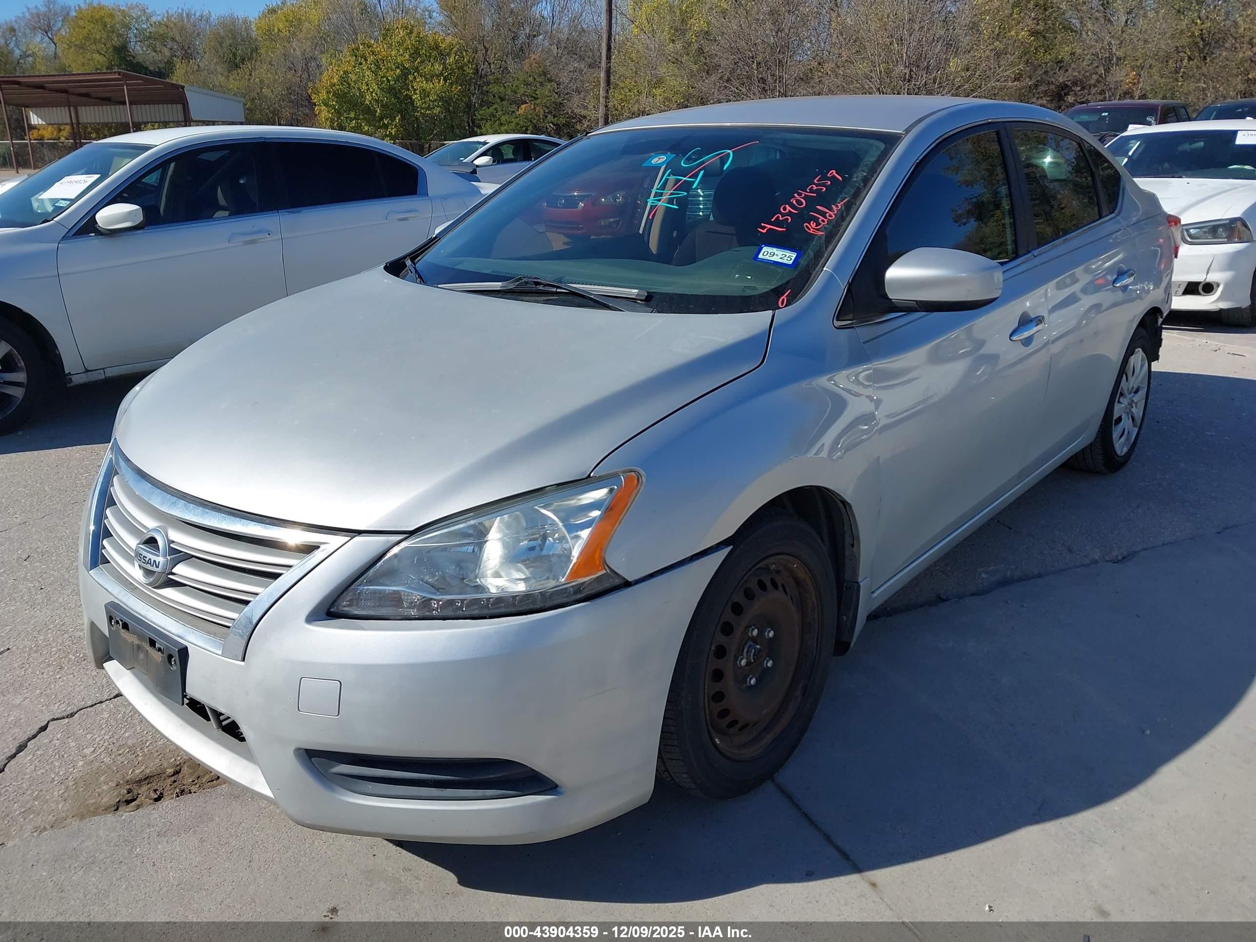 NISSAN SENTRA image 2