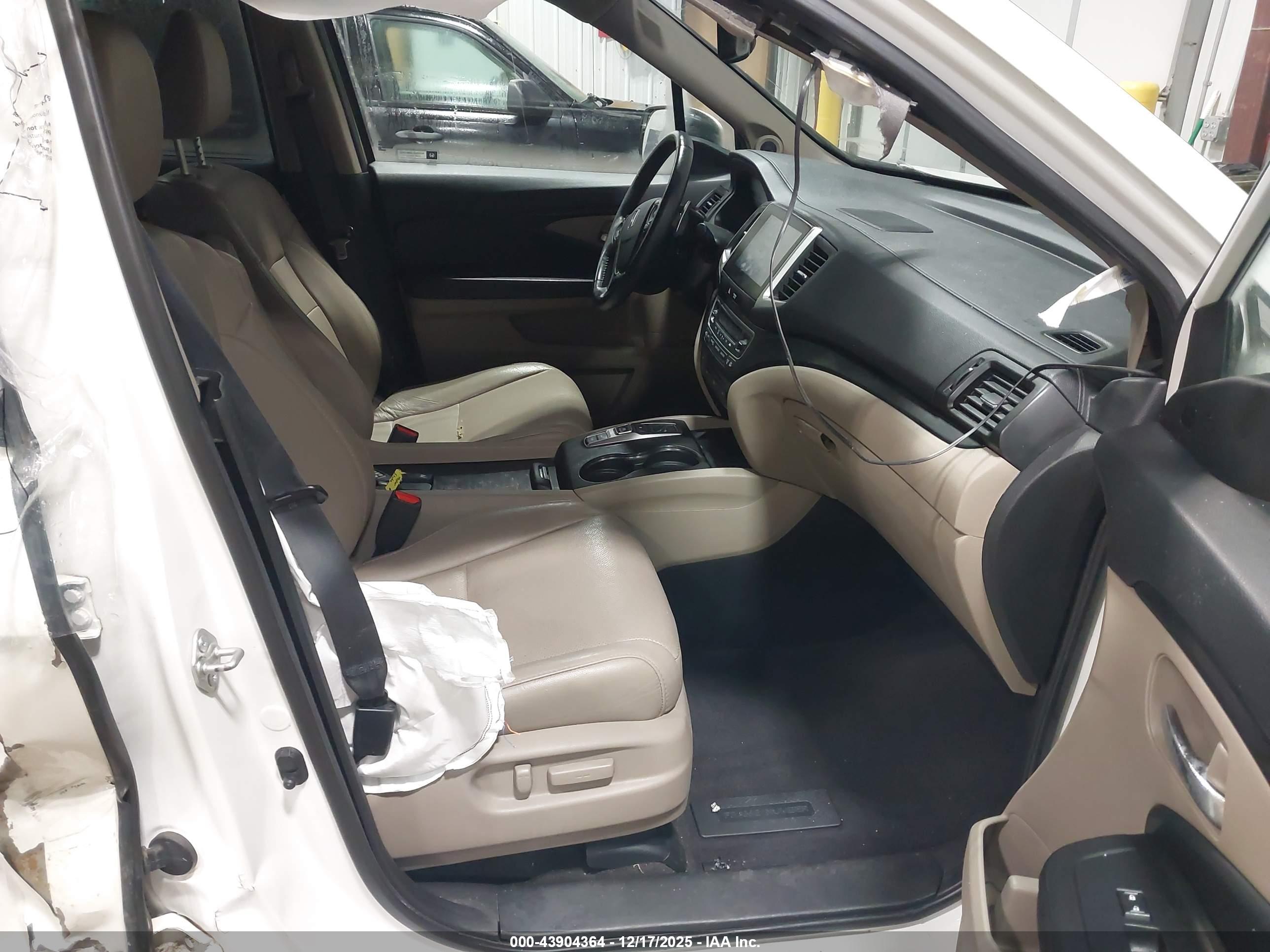 HONDA PILOT image 5