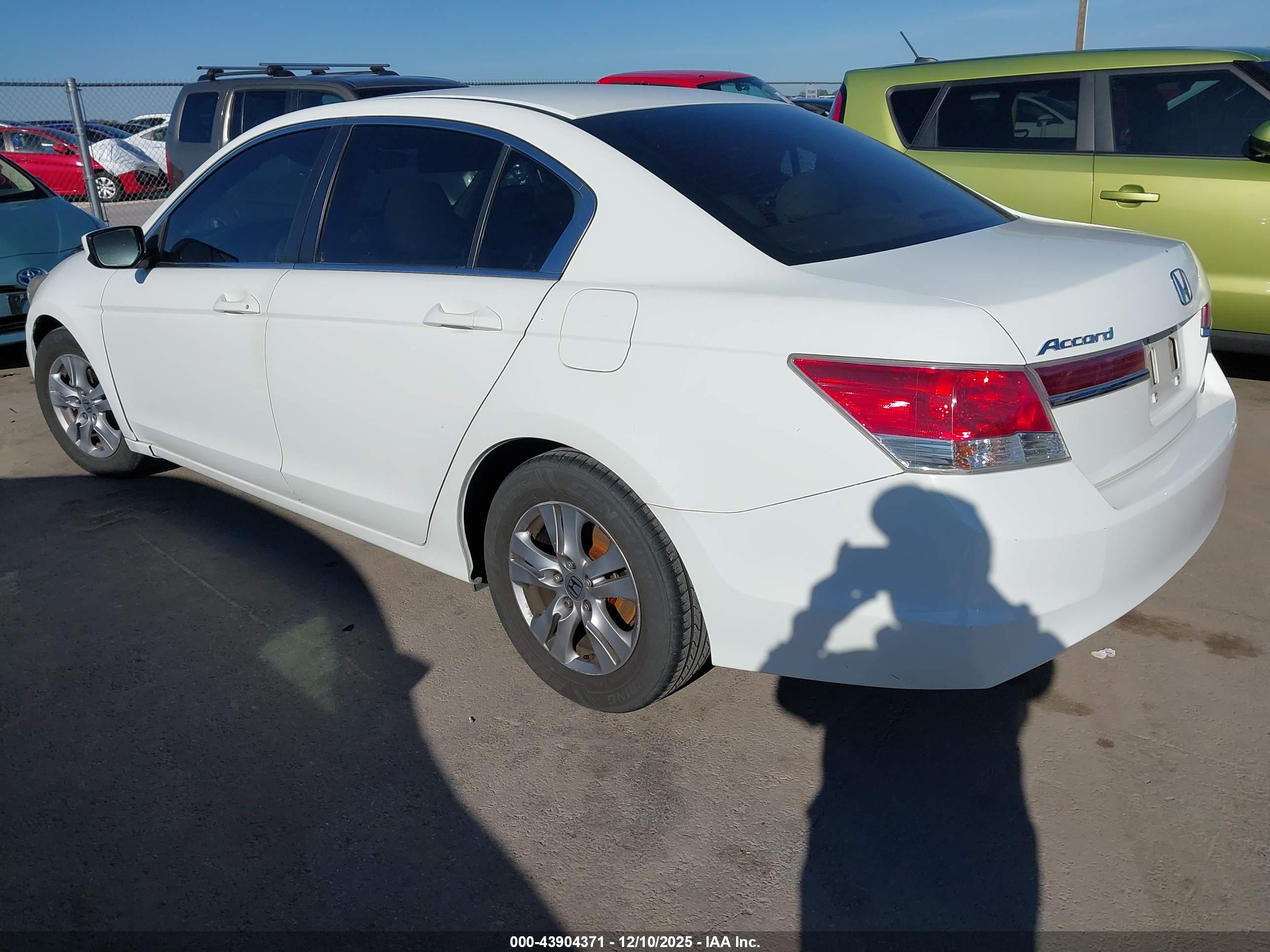 HONDA ACCORD image 3
