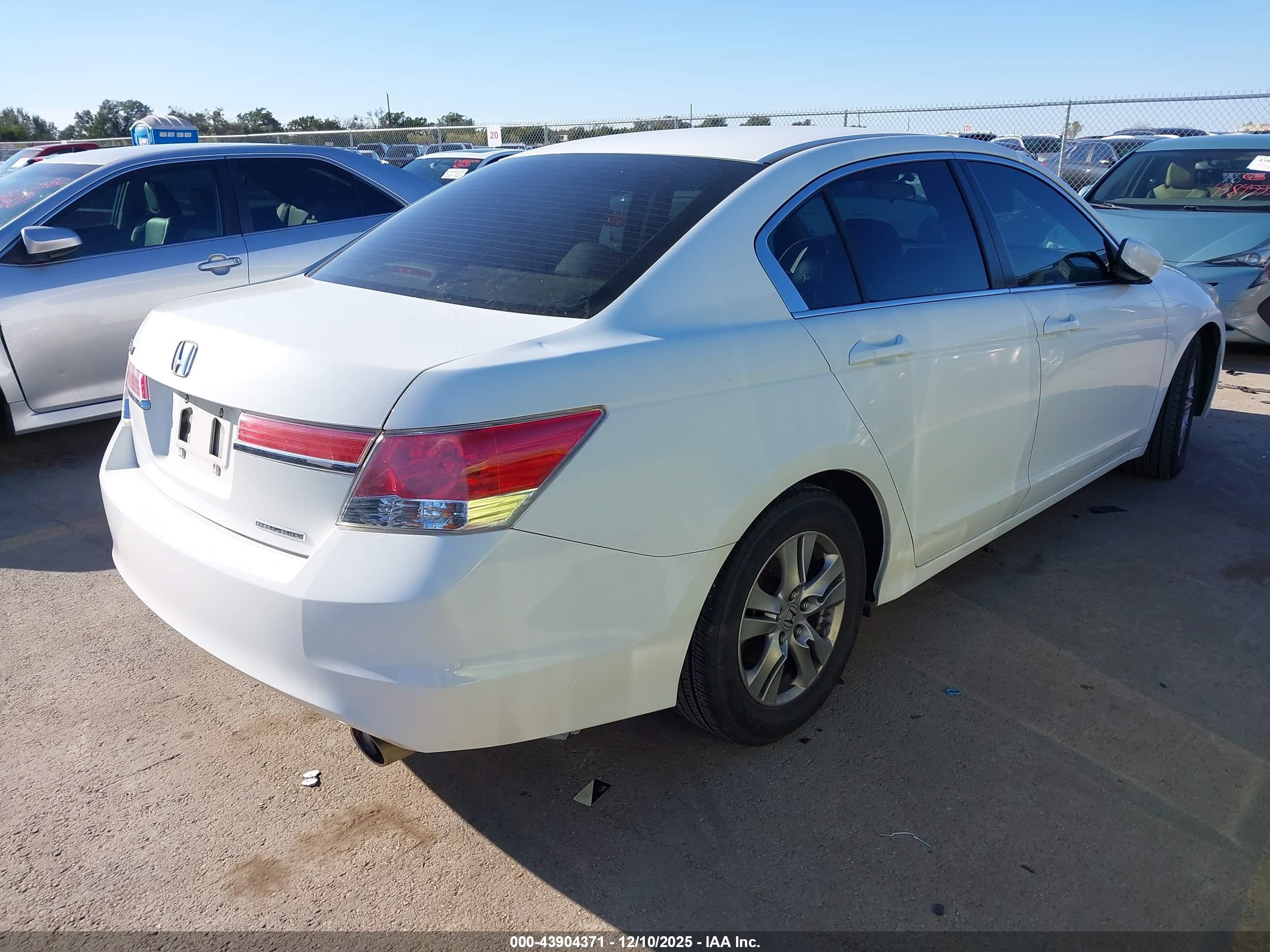 HONDA ACCORD image 4