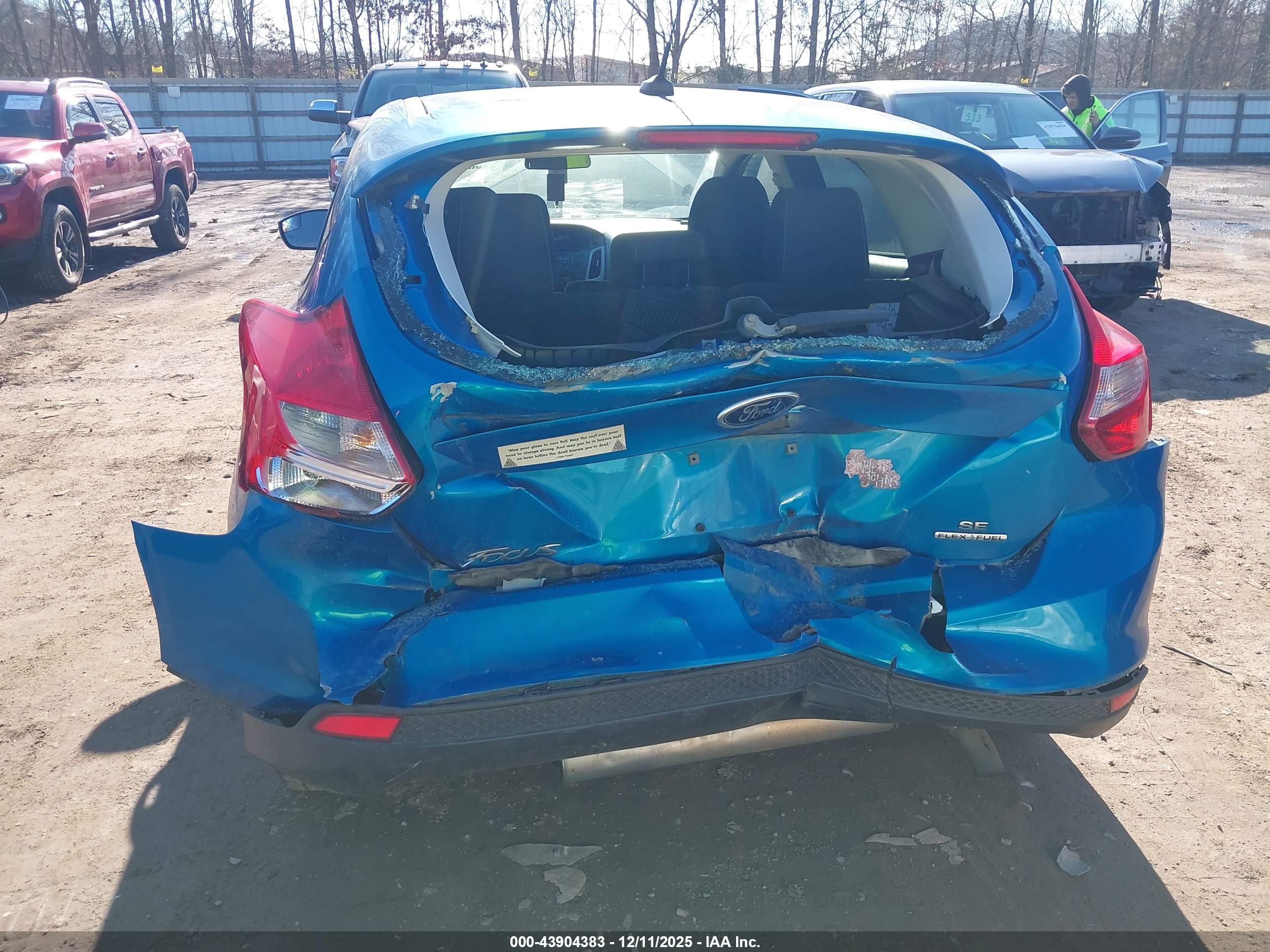 FORD FOCUS image 6
