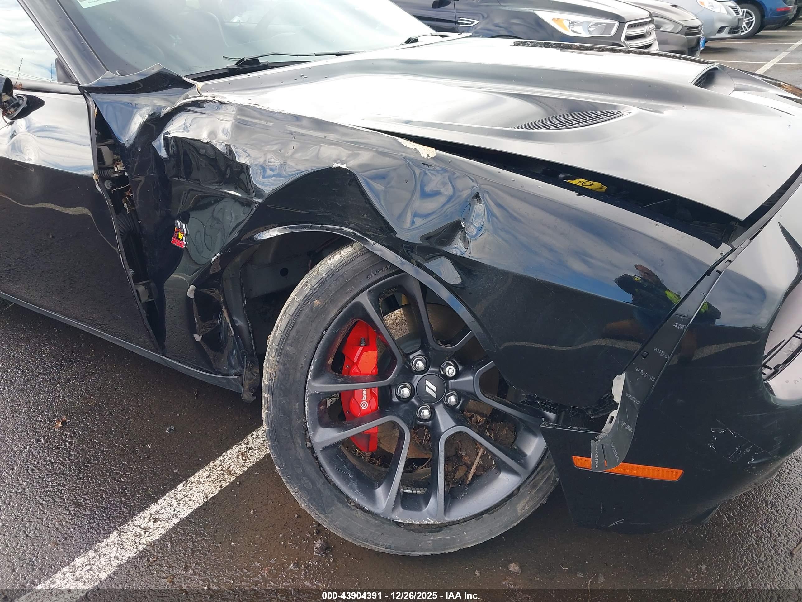 DODGE CHALLENGER image 6