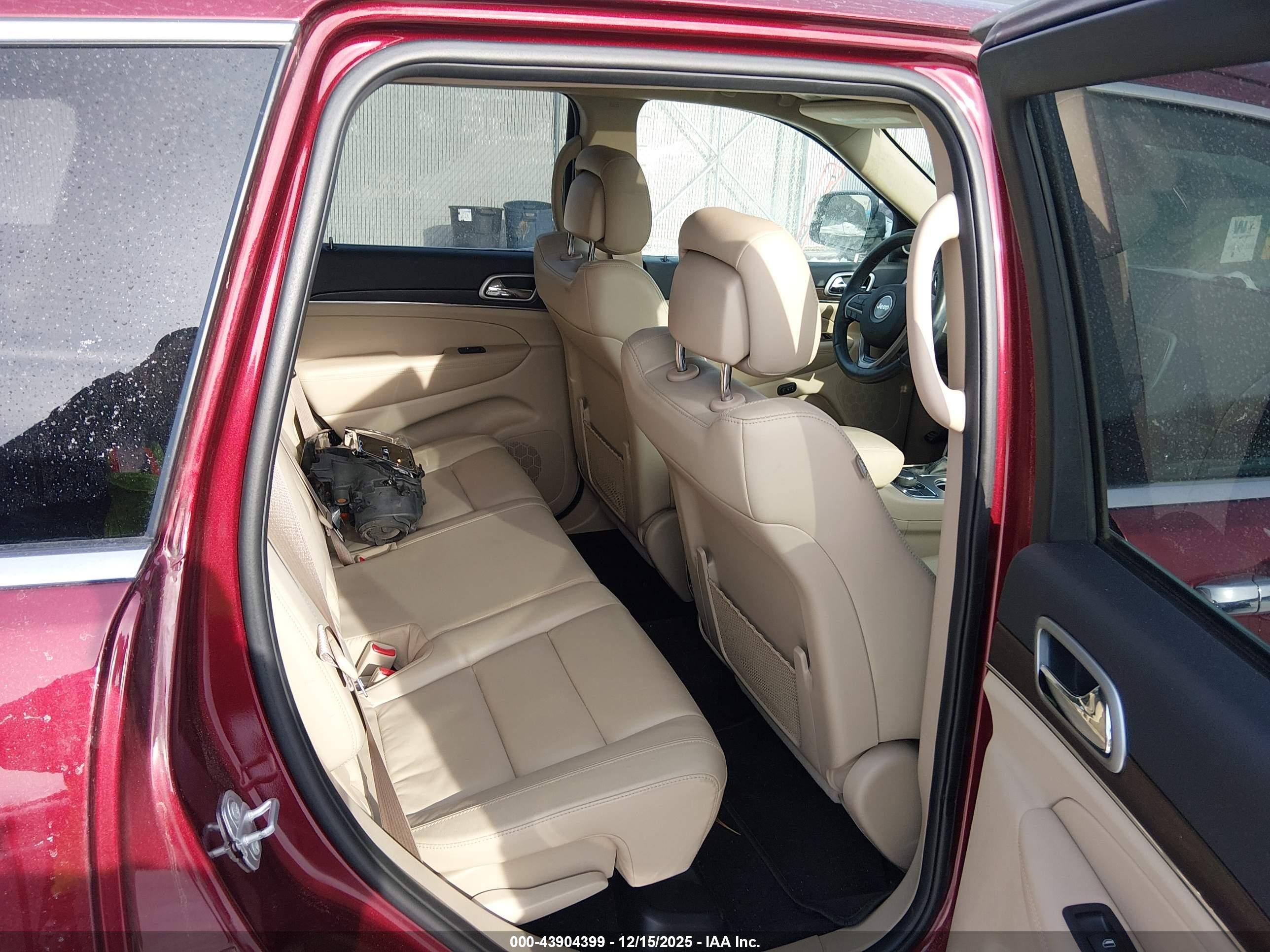 JEEP GRAND image 8