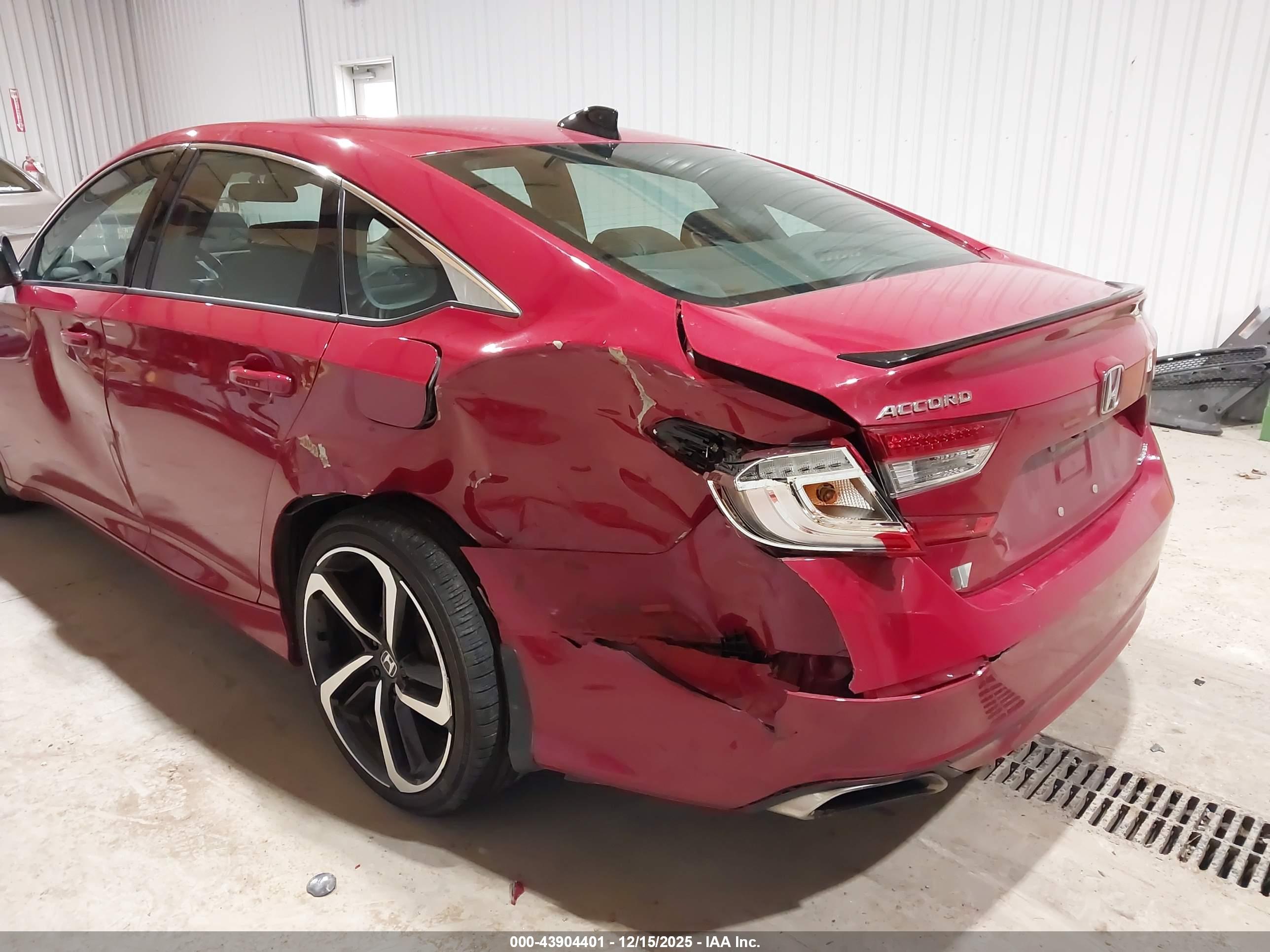 HONDA ACCORD image 6