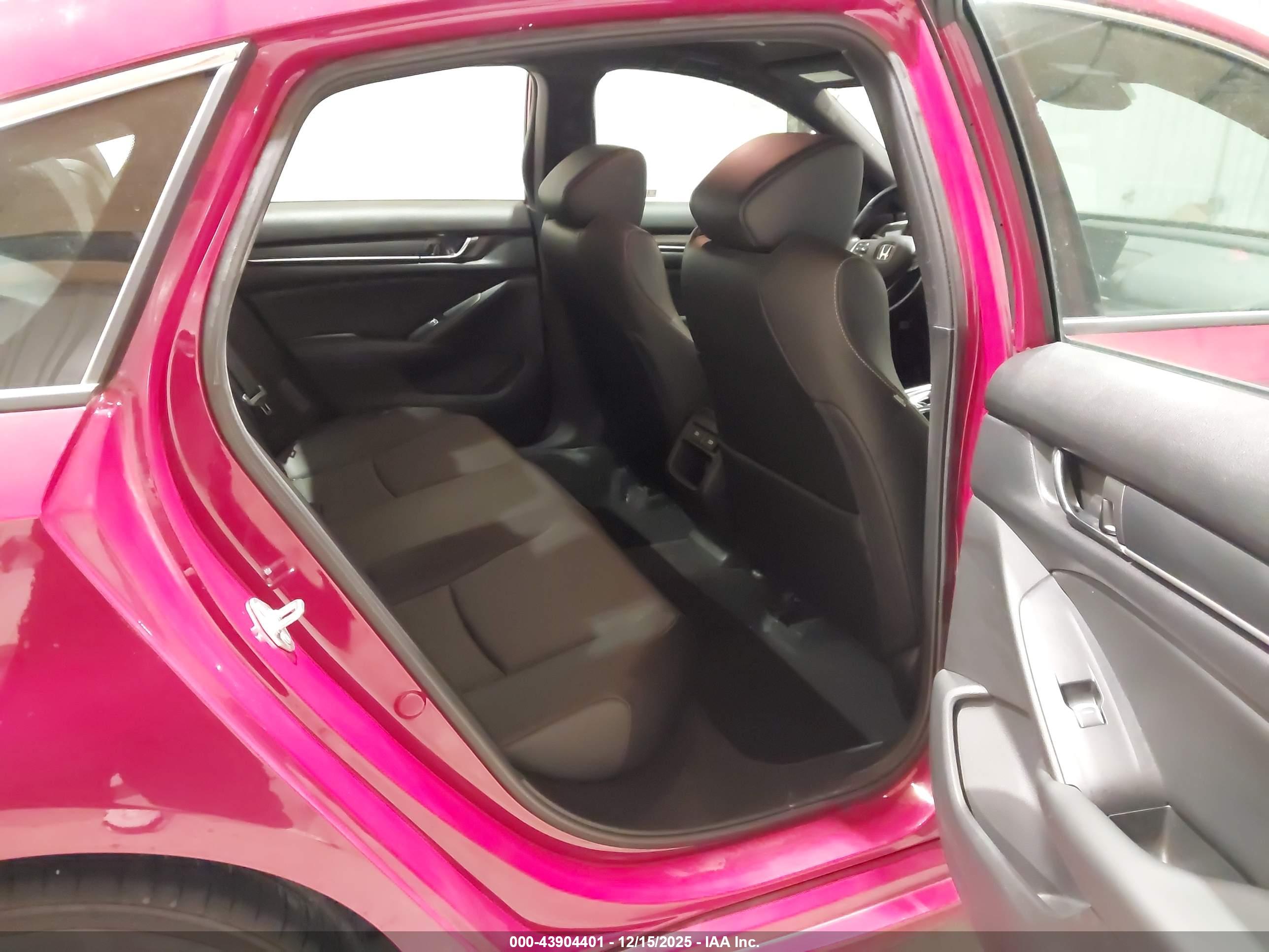 HONDA ACCORD image 8