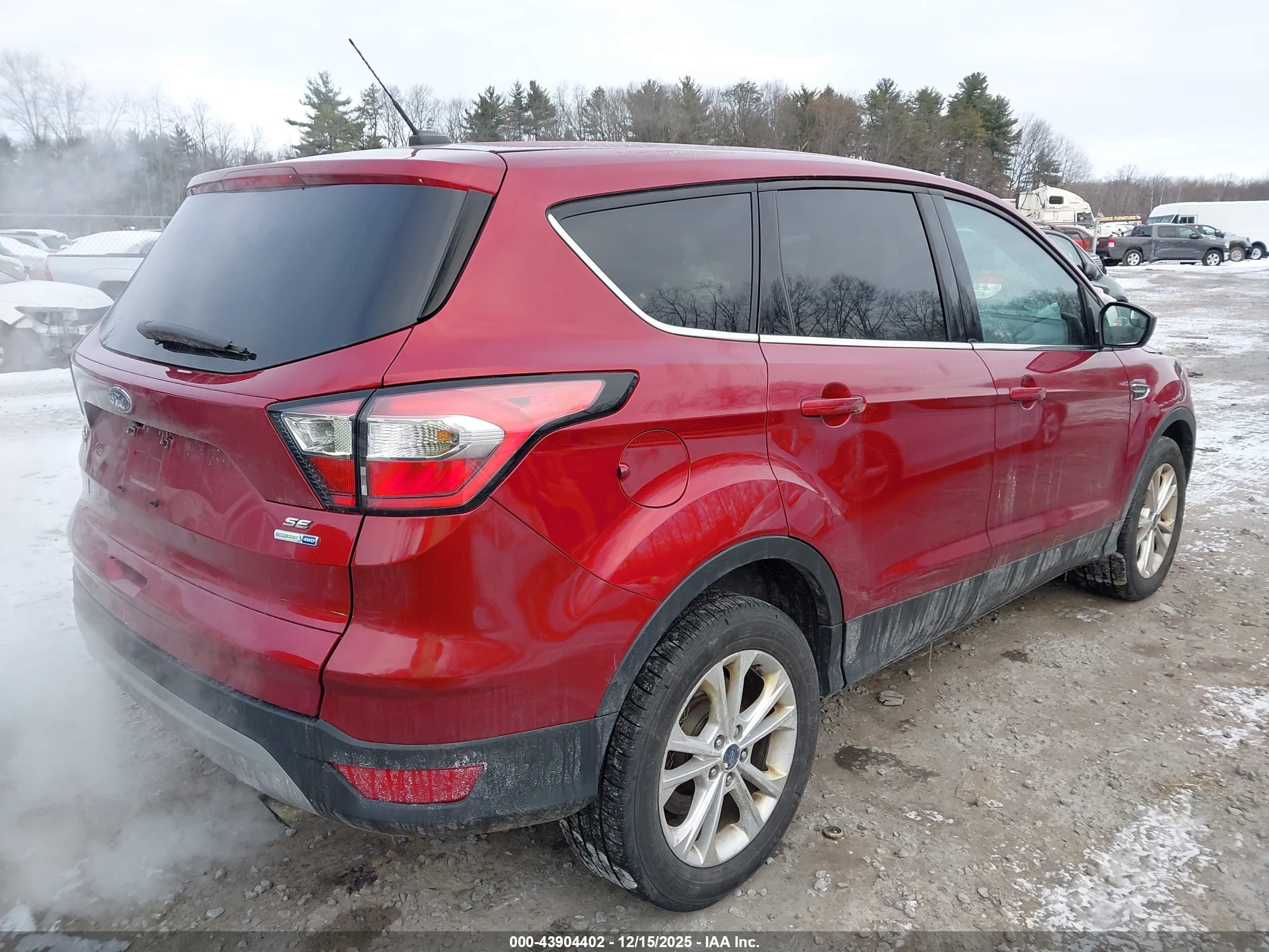 FORD ESCAPE image 4