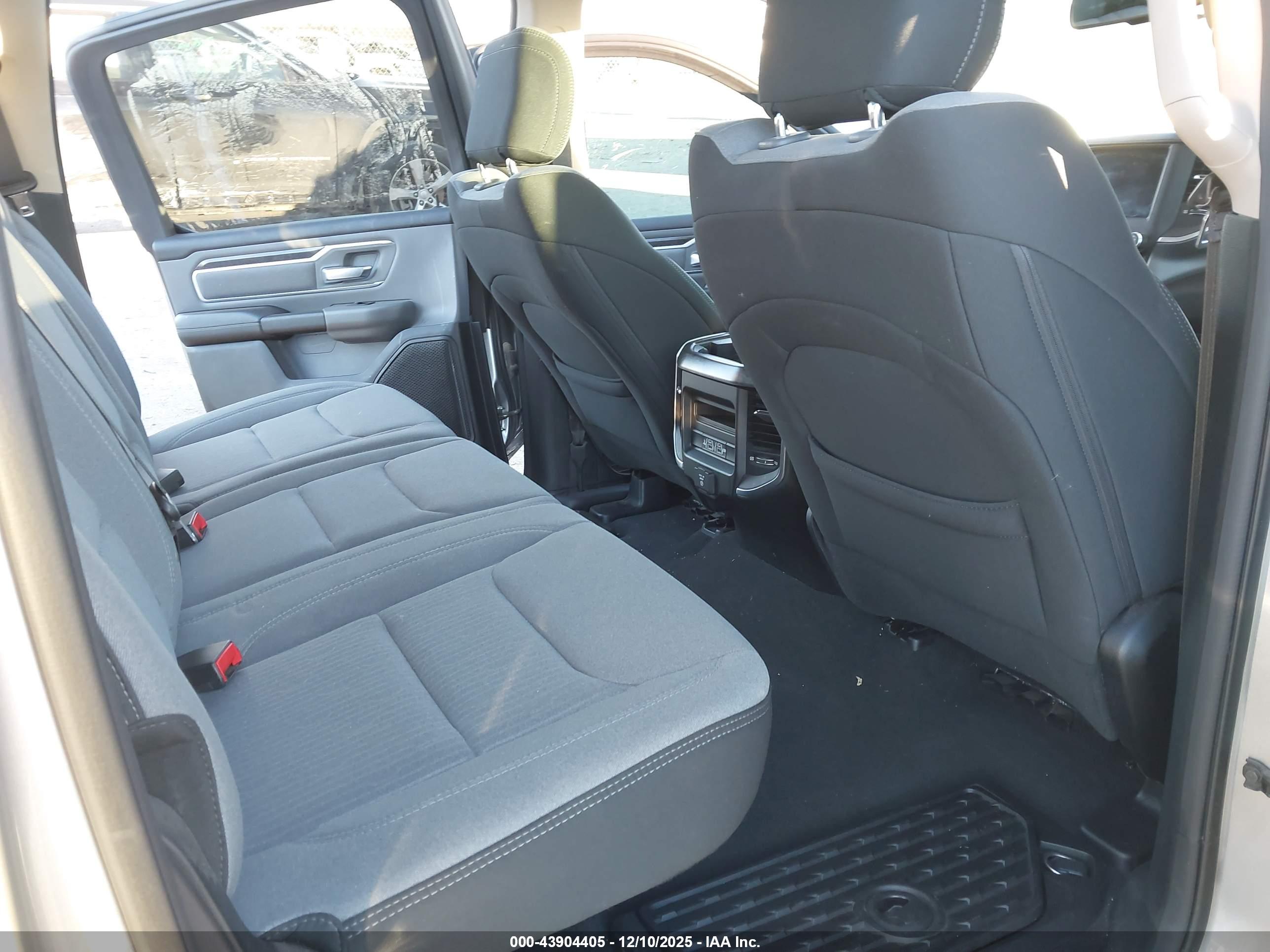 RAM 1500 image 8