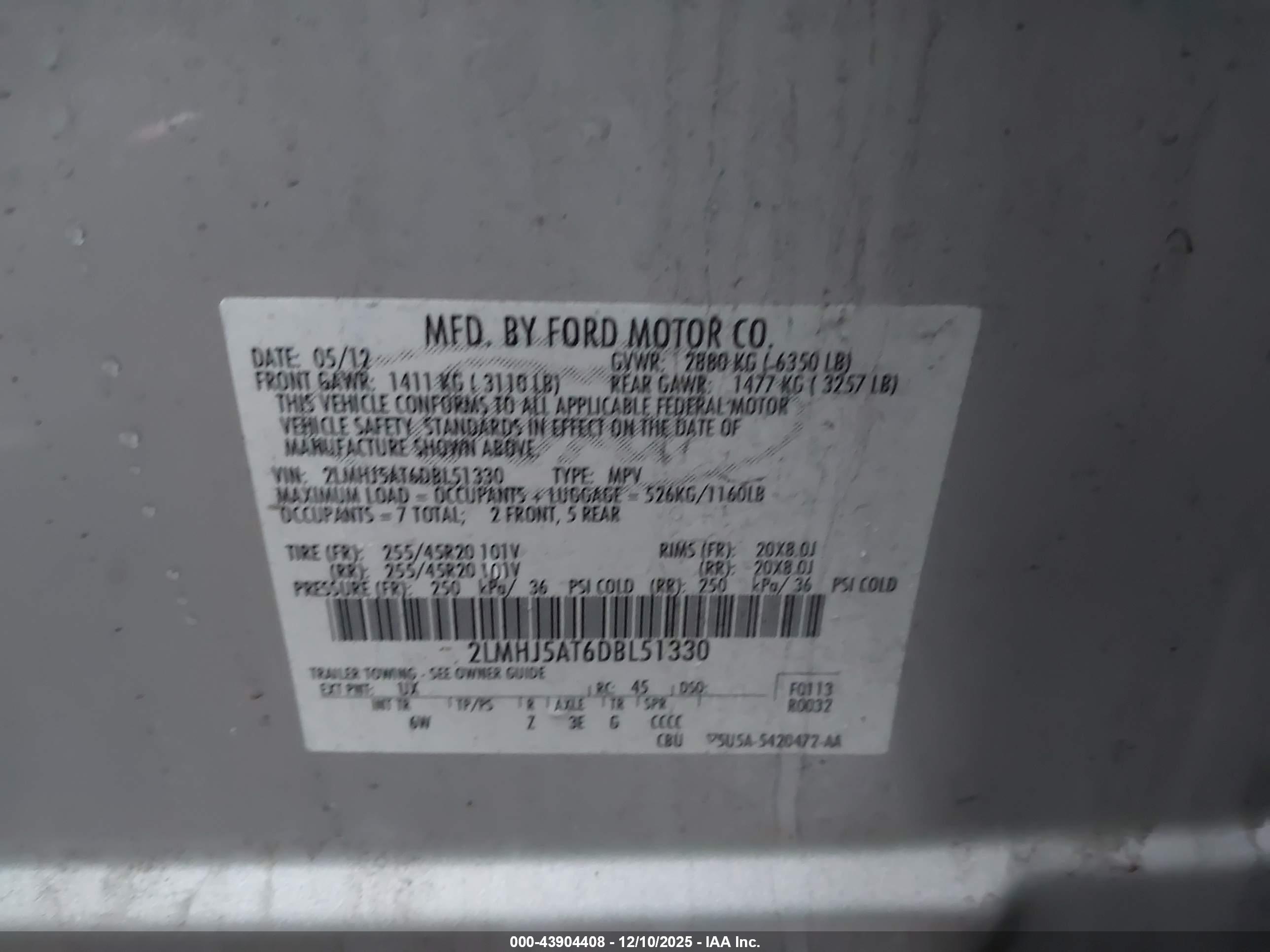 LINCOLN MKT image 9