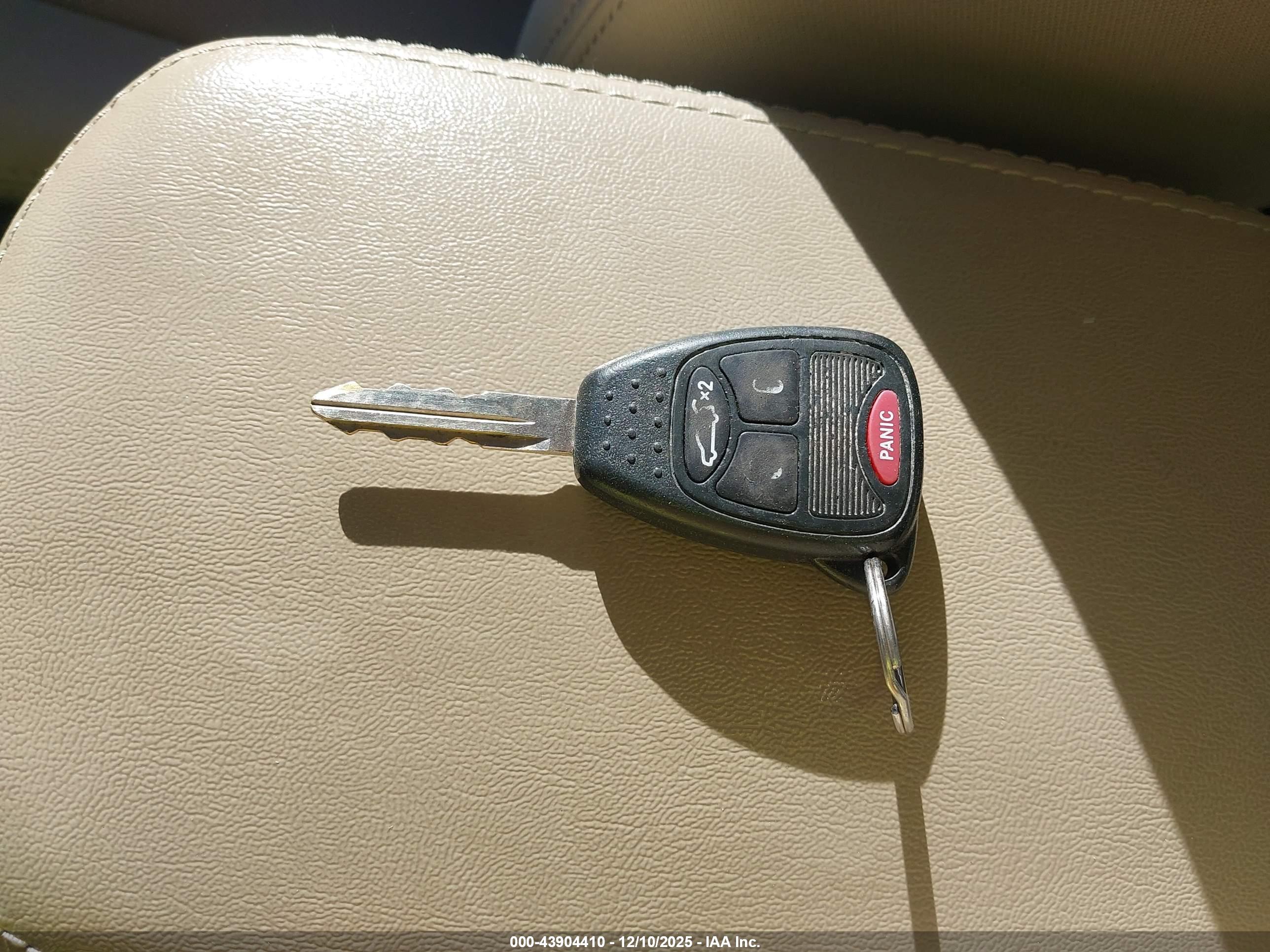 DODGE AVENGER image 11