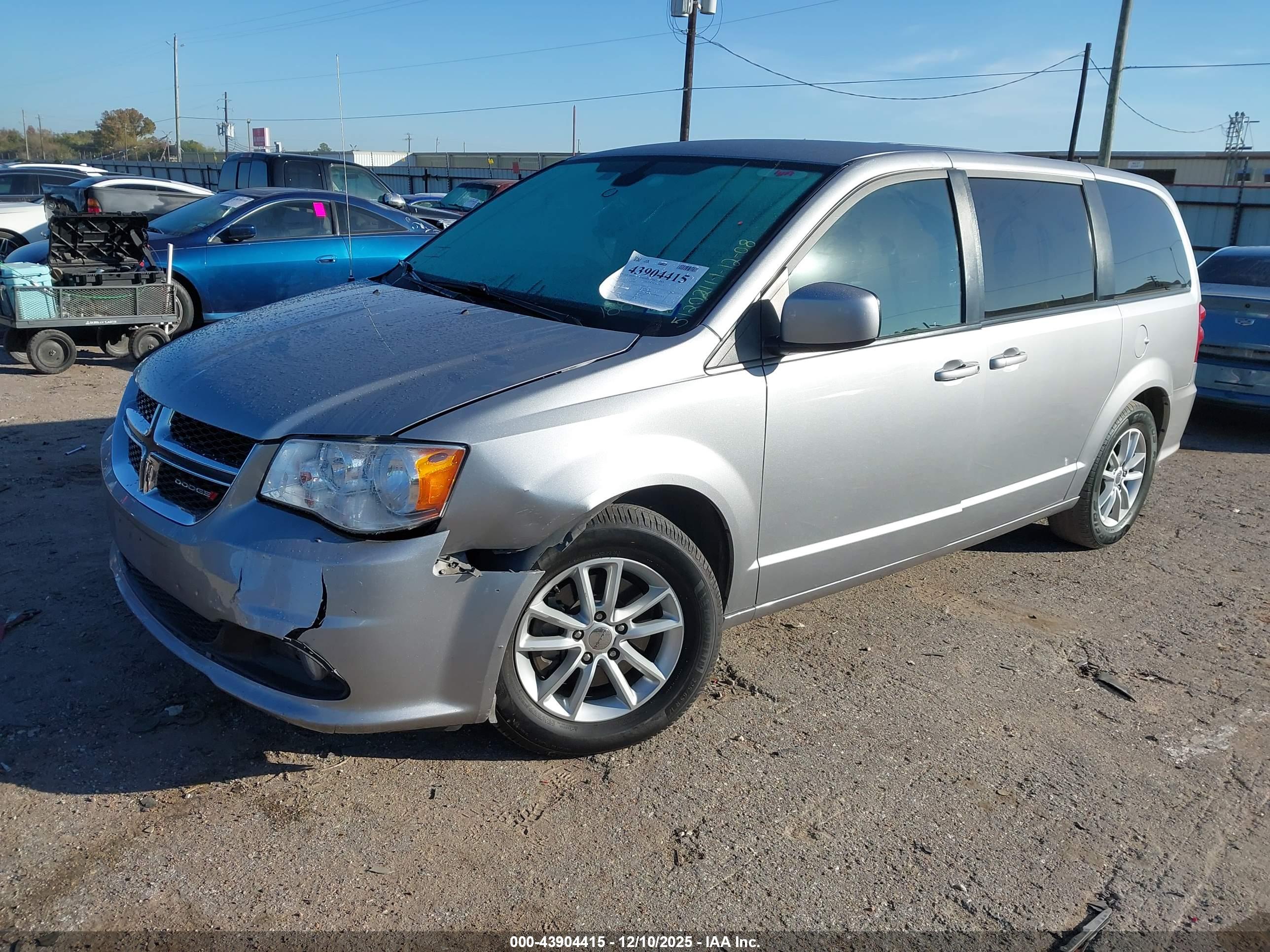 DODGE GRAND image 2