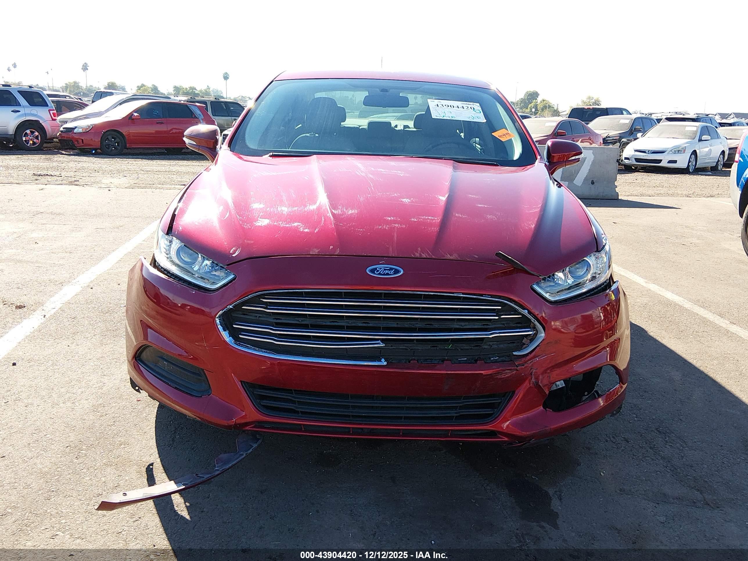 FORD FUSION image 6