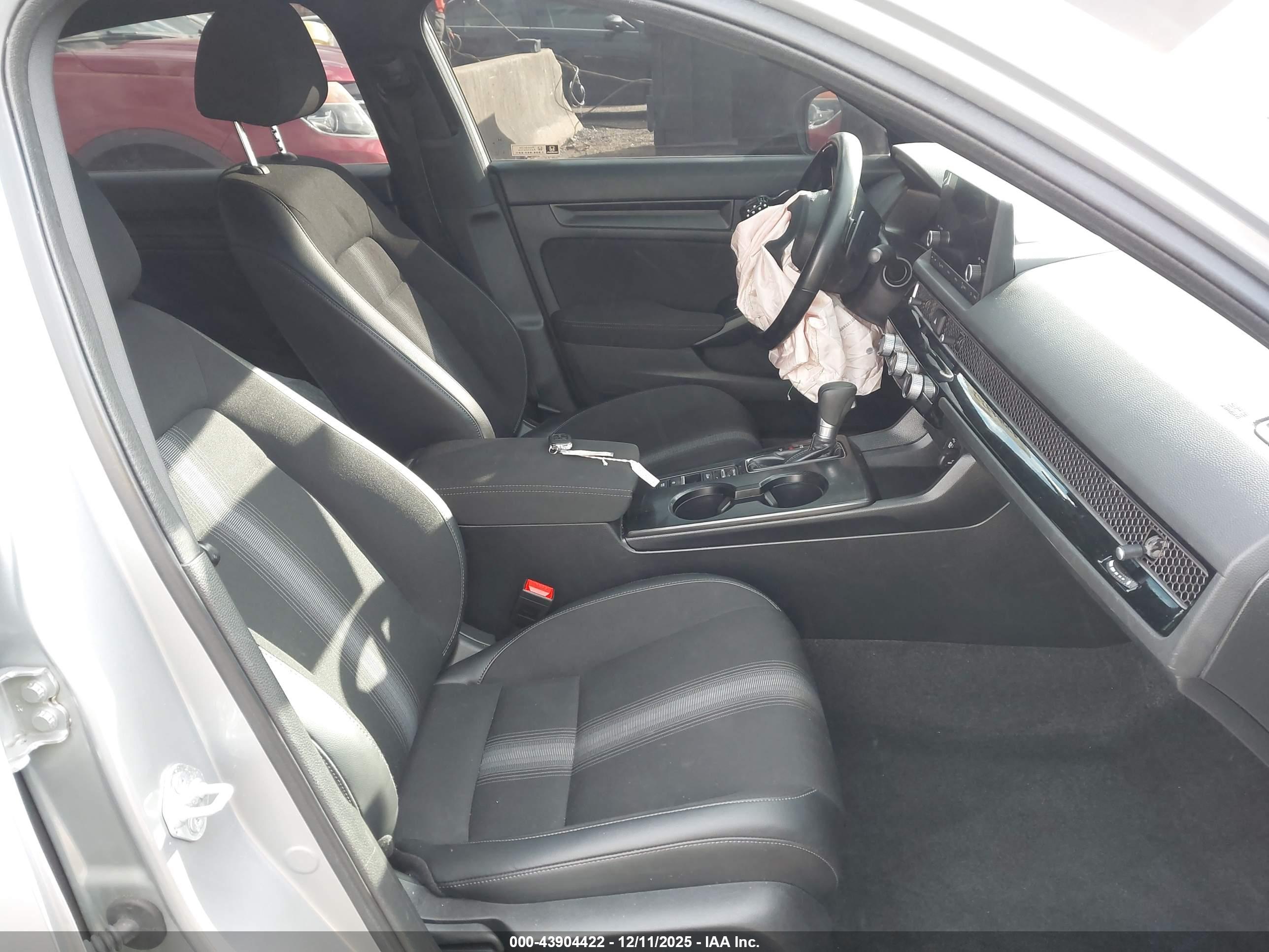 HONDA CIVIC image 5