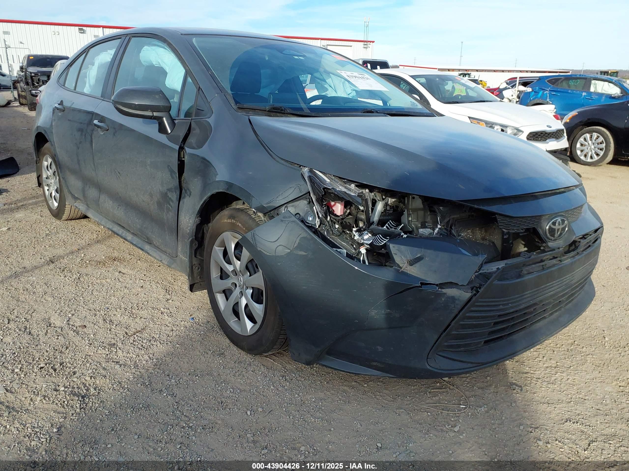 TOYOTA COROLLA image 6