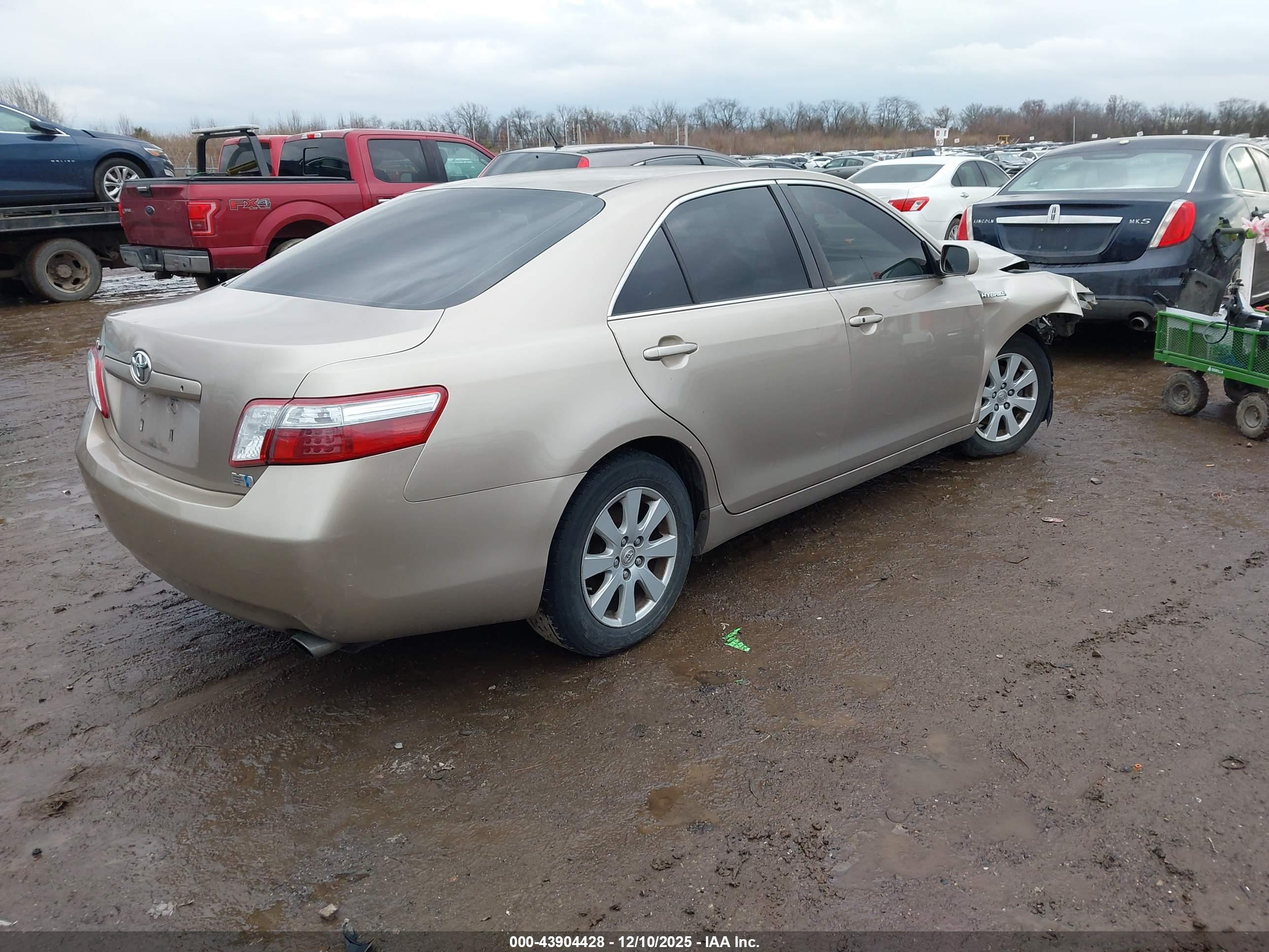 TOYOTA CAMRY image 4