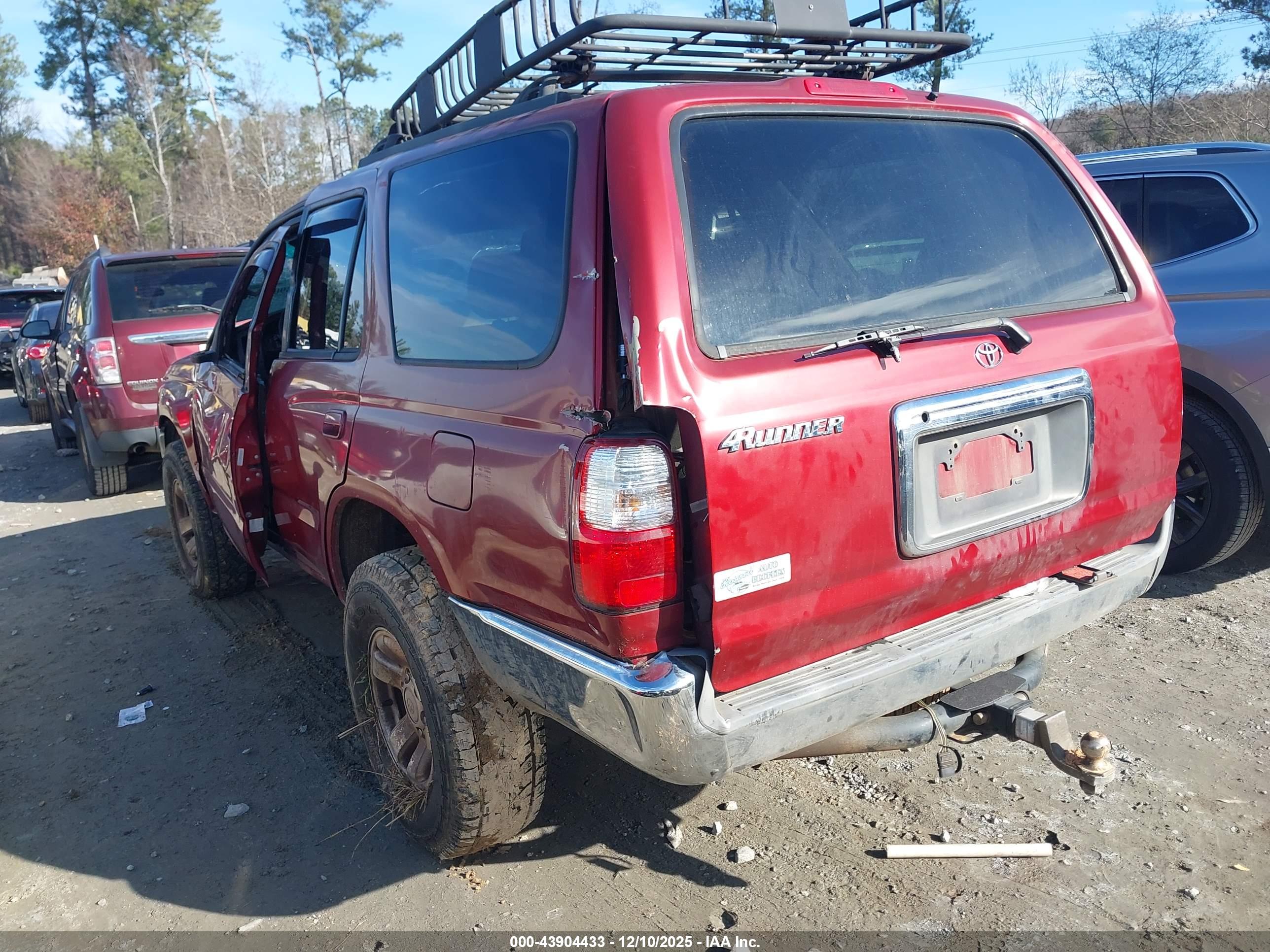 TOYOTA 4RUNNER image 3