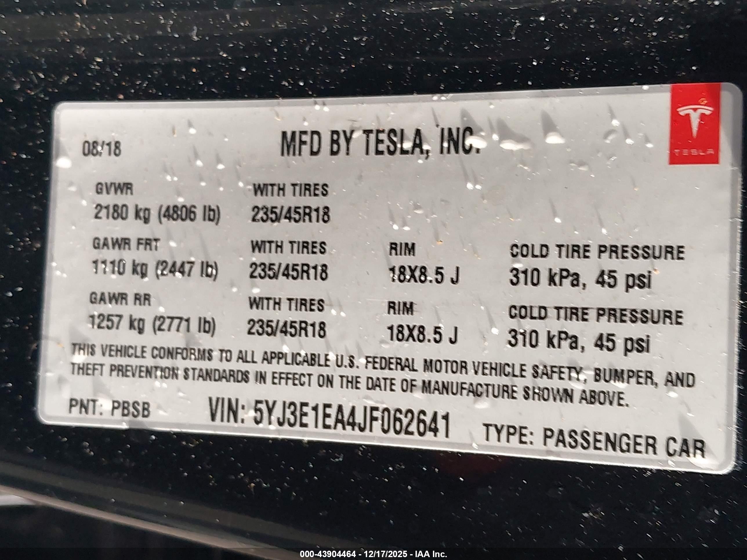 TESLA MODEL image 9
