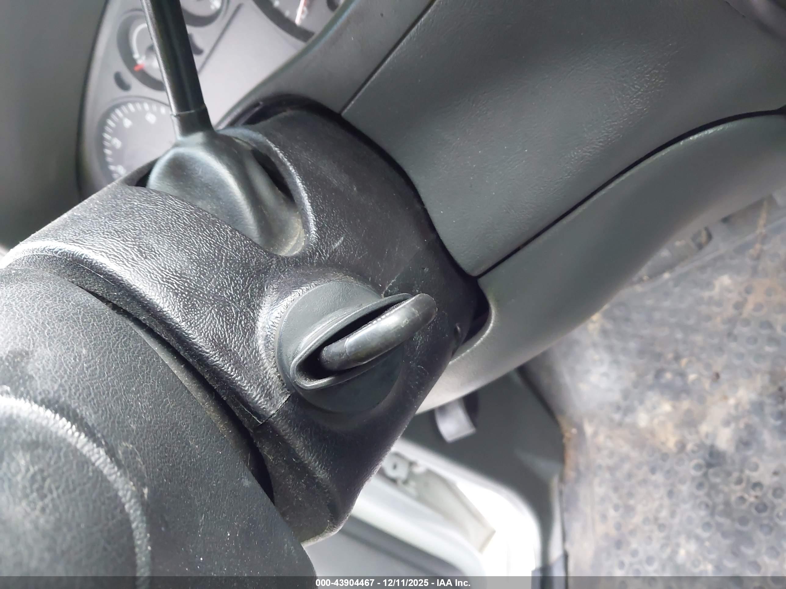 FORD RANGER image 11