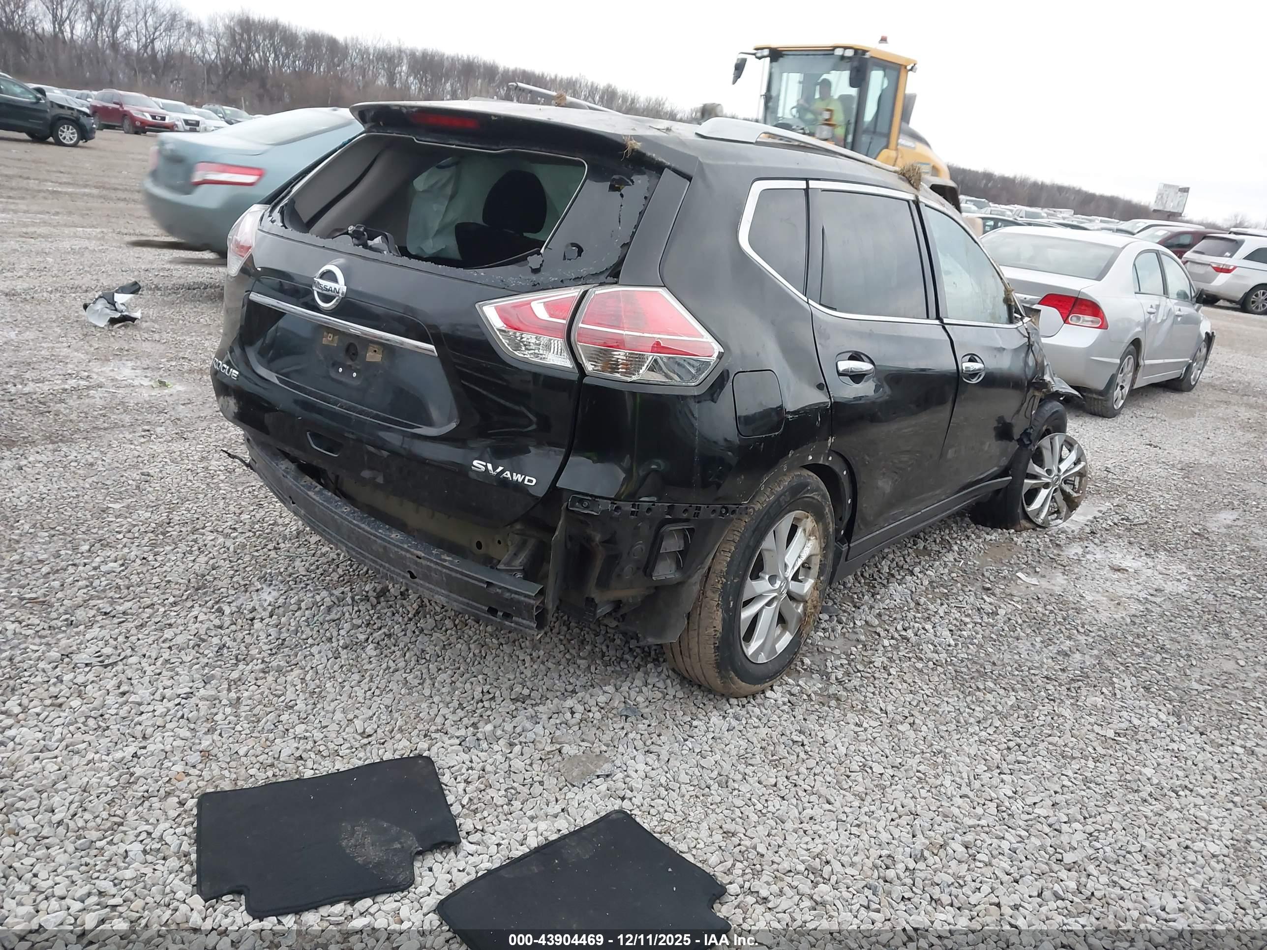 NISSAN ROGUE image 4