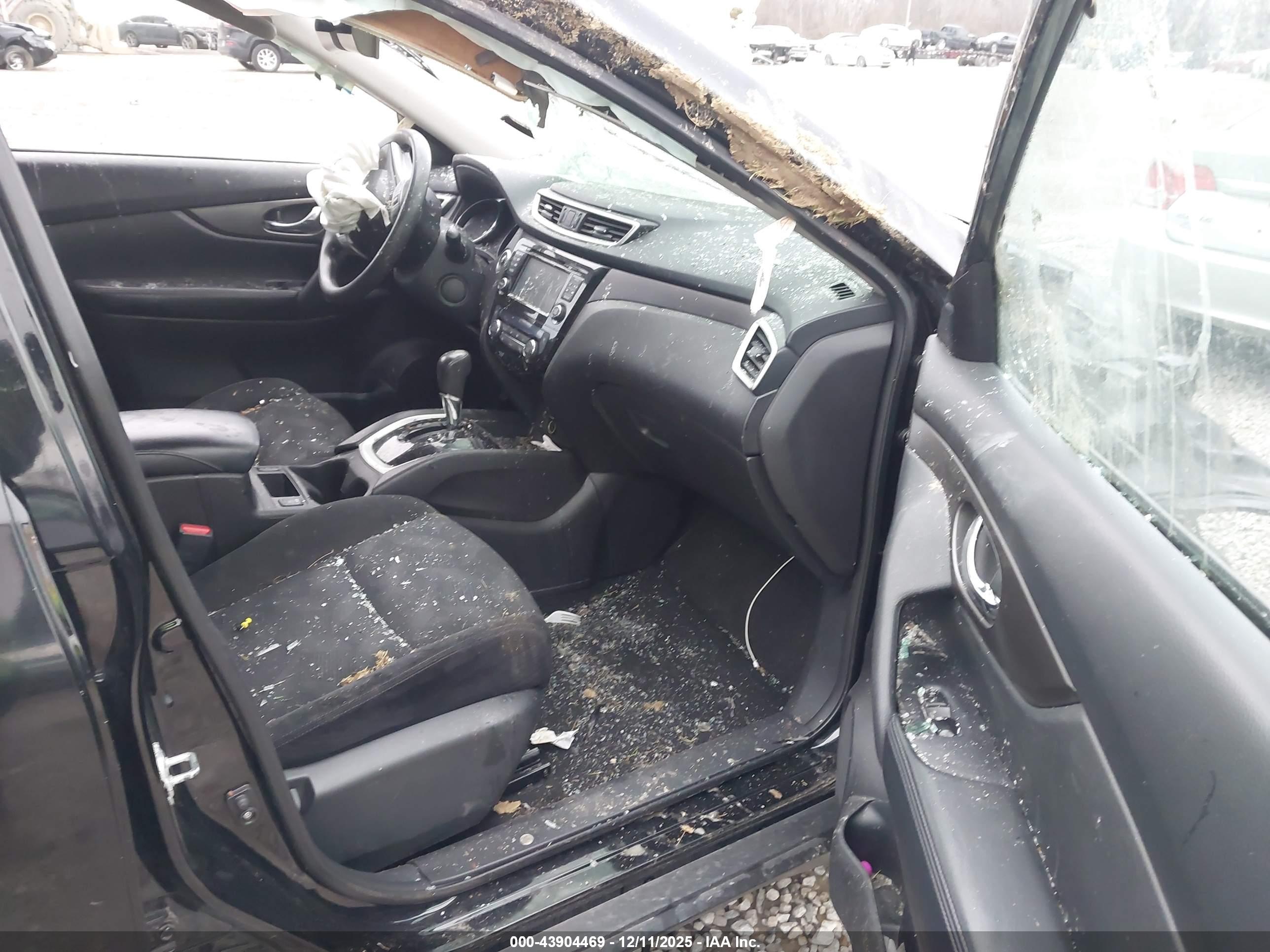 NISSAN ROGUE image 5