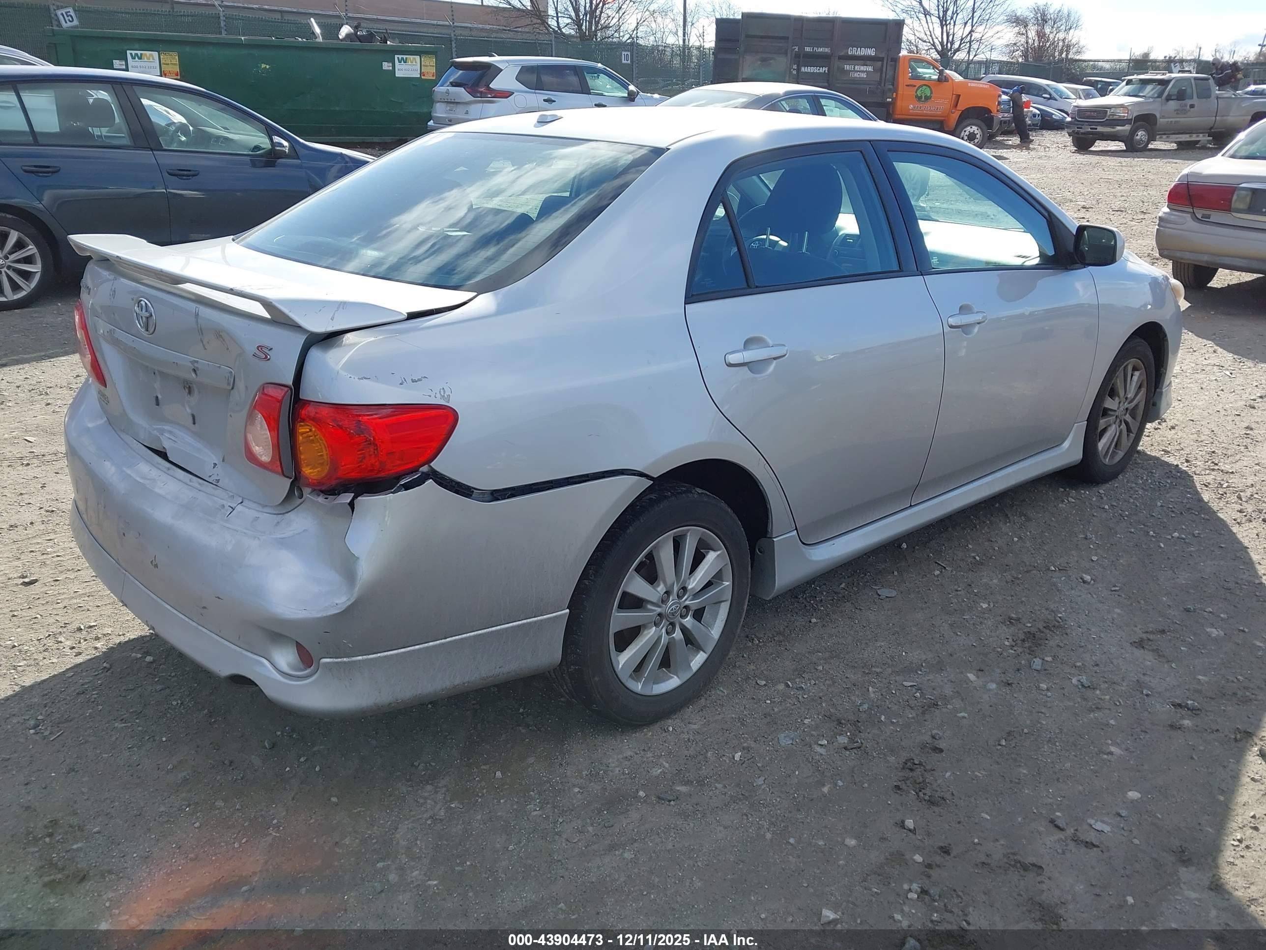 TOYOTA COROLLA image 4